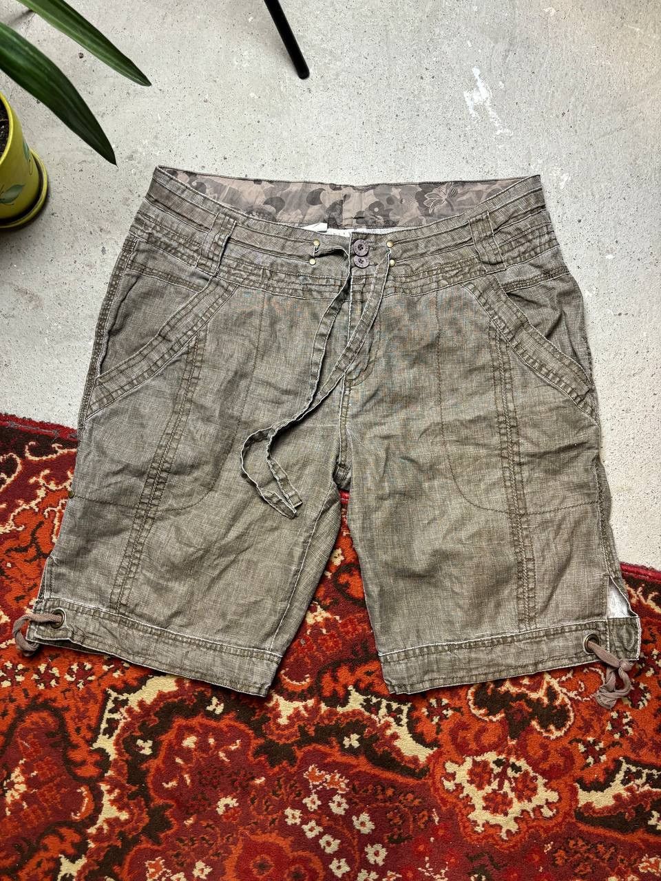 Japanese Brand × Vintage Vintage Y2K Etam Japanese Military Style Baggy Cargo Shorts Size US 40 / EU 56 - 1 Thumbnail
