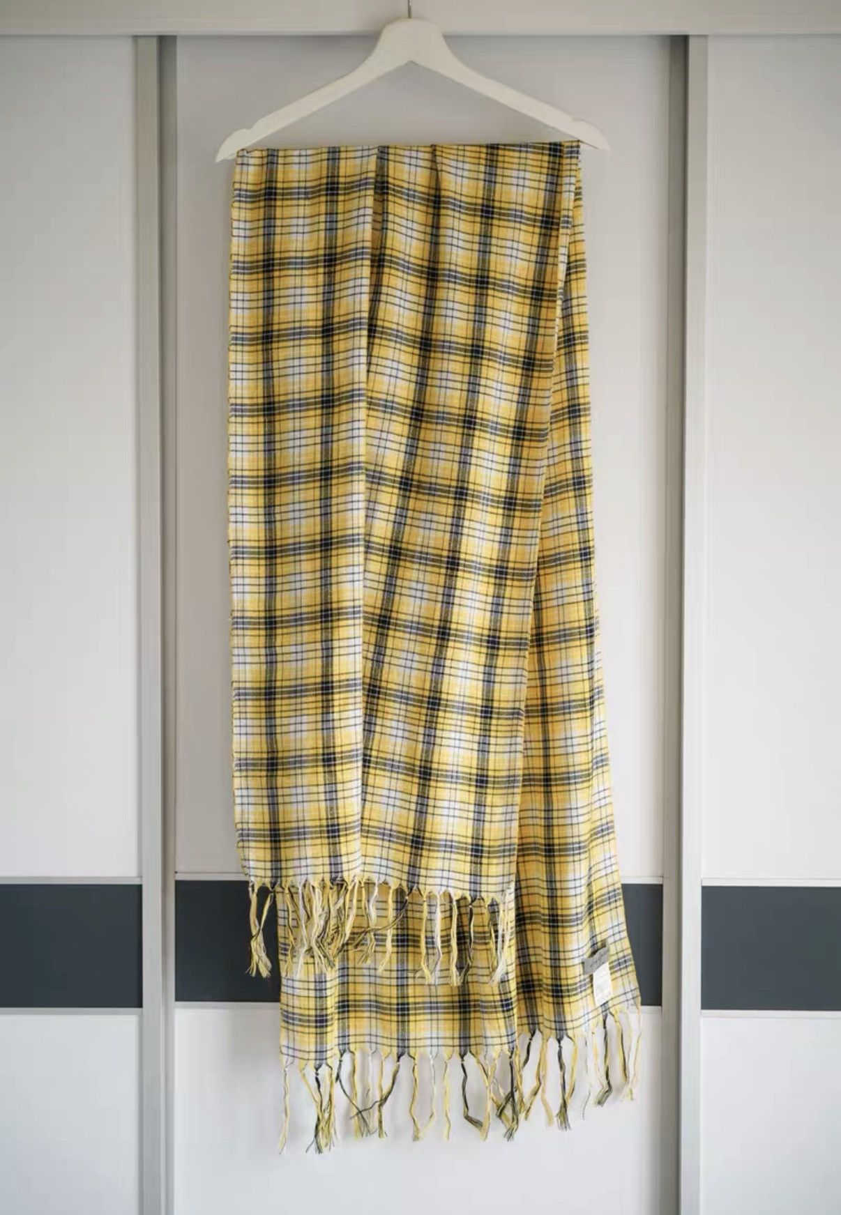 Yohji Yamamoto Yohji Yamamoto 13ss Yellow Plaid Fringe Scarf K4 Size ONE SIZE - 1 Thumbnail