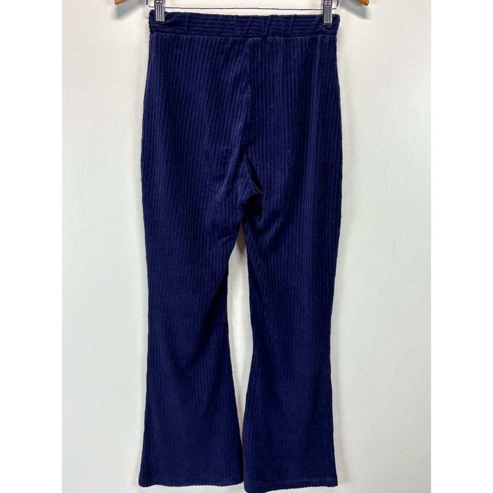 Urban Outfitters VINTAGE? Urban Outfitters Cassidy Velvet Ribbed Kick Flare Pants Size Medium Women Blue Velvet Ribbed Flare M Size 32" / US 10 / IT 46 - 3 Thumbnail