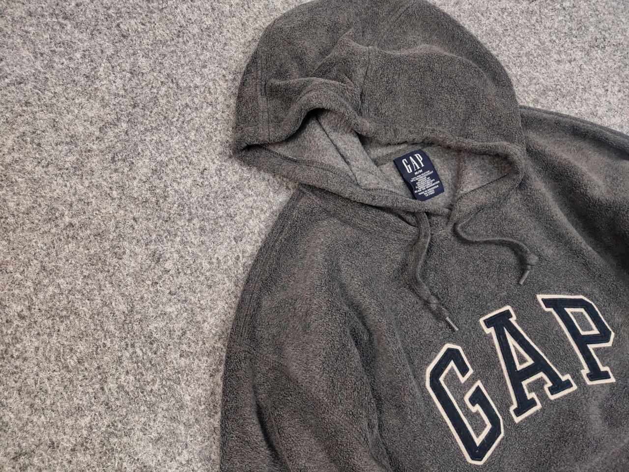 Gap Vintage 90's Gap Usa Dark Gray Fleece Center Logo Hoodie Size US M / EU 48-50 / 2 - 7 Thumbnail