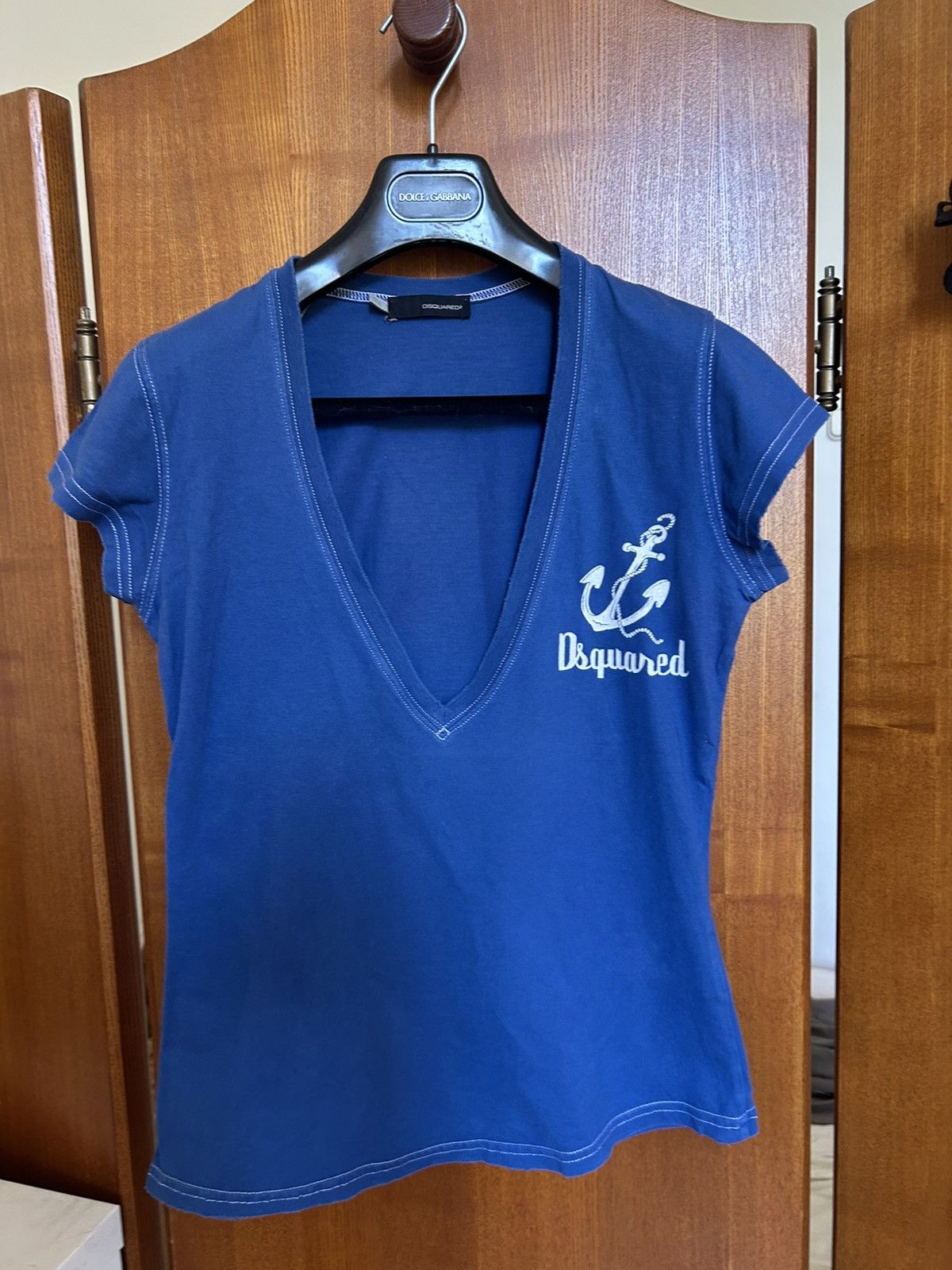 Dsquared2 Dsquared2 Cotton V‑Neck T‑Shirt – Excellent Condition Size L / US 10 / IT 46 - 1 Thumbnail