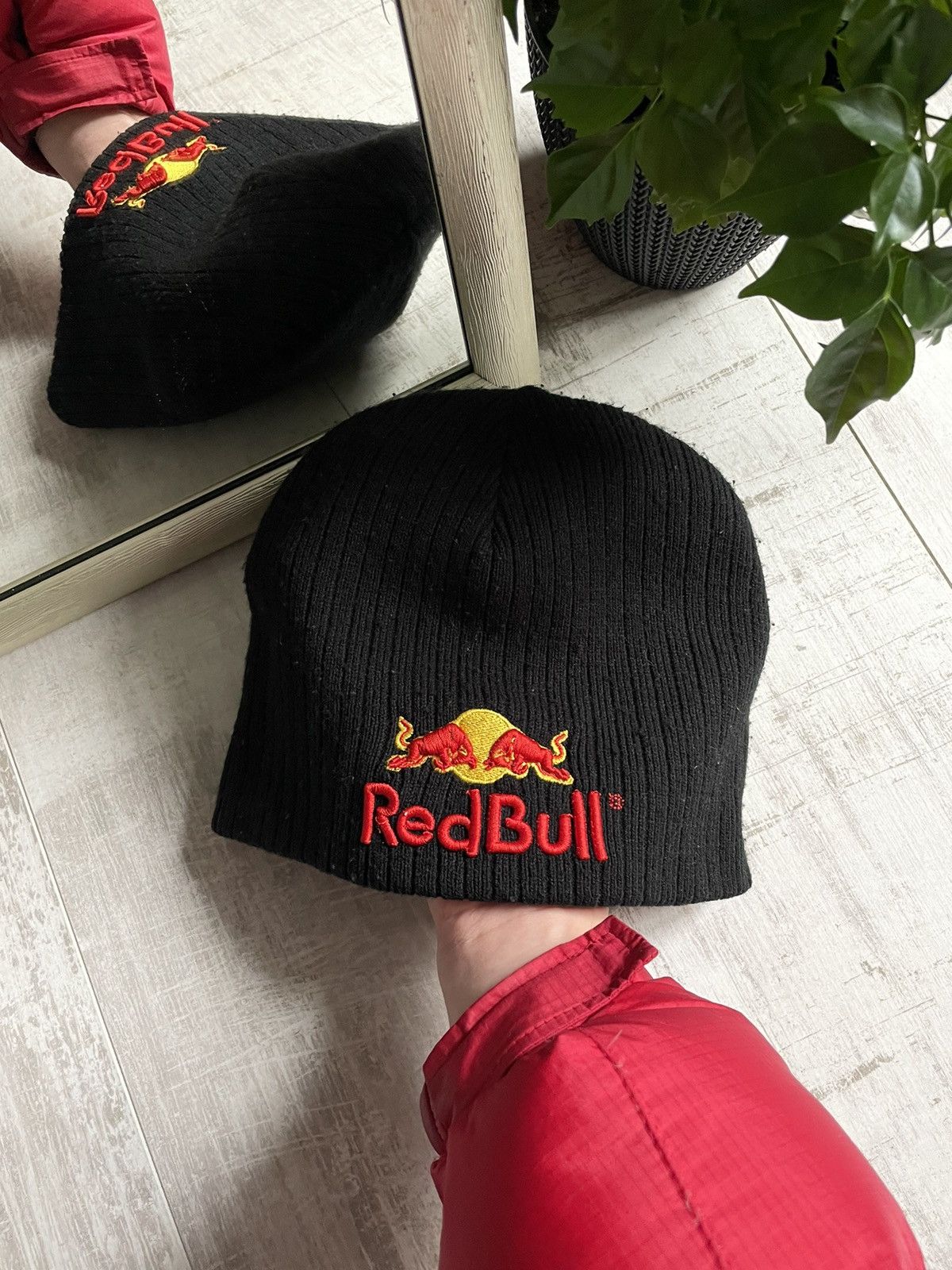 Red Bull × Vintage Crazy Y2K Vintage Red Bull Hat Black Racing Size ONE SIZE - 1 Thumbnail