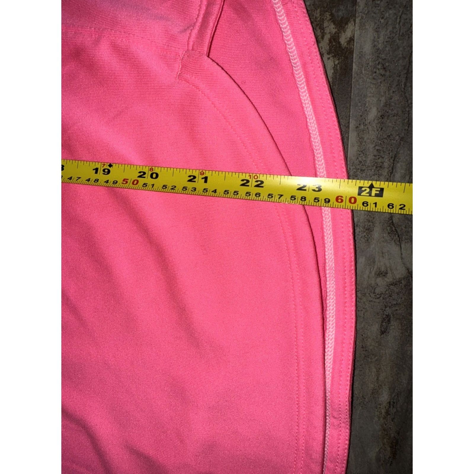 Under Armour Under Armour Long Sleeve Shirt Women’s Hot Pink 1/4 Zip Mock Neck Lightweight Athletic Pullover Sz S Womens Size S / US 4 / IT 40 - 7 Thumbnail