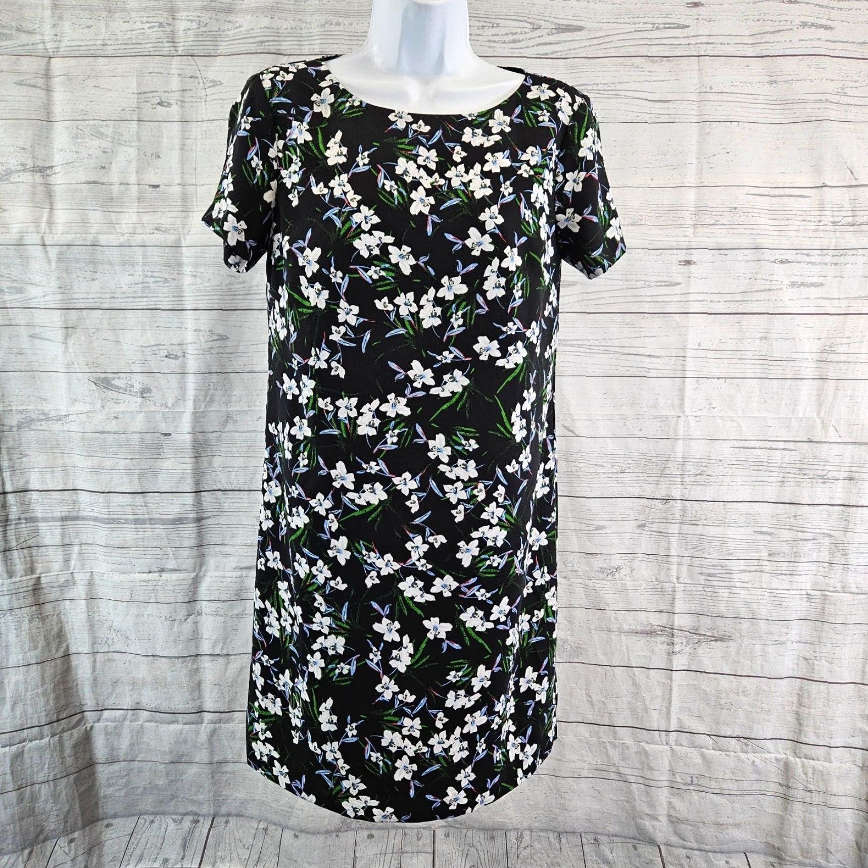 Banana Republic Banana Republic Dress Womens Sz 2 Multicolor Floral Short Sleeve Shift ガ Size 26" / US 2 / IT 38 - 2 Thumbnail