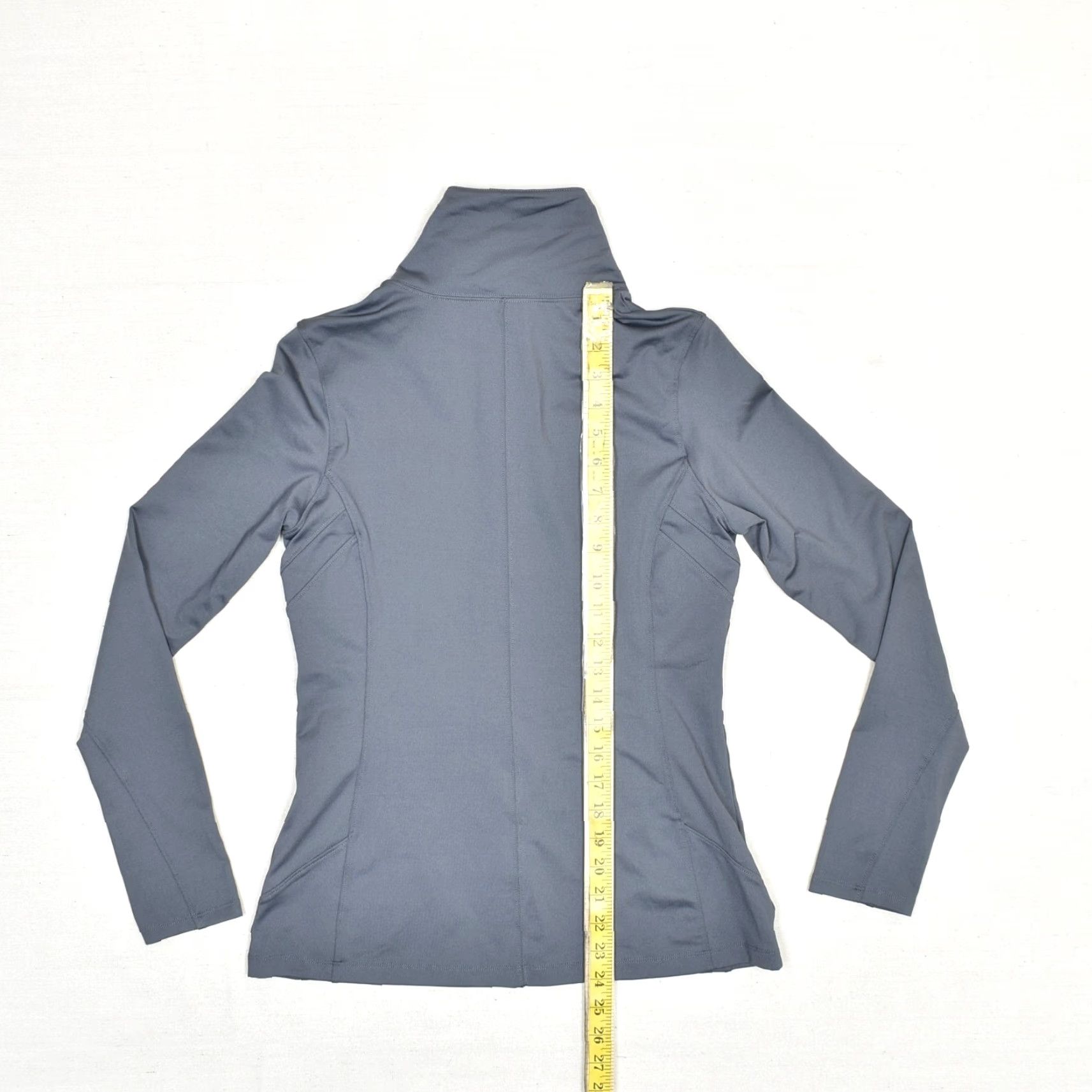 Under Armour Under Armour Women Full Zip Jacket Solid Polyester Gray Size S Fitted All Season Jacket Womens Gray Solid Full Zip Polyester S Size S / US 4 / IT 40 - 5 Thumbnail