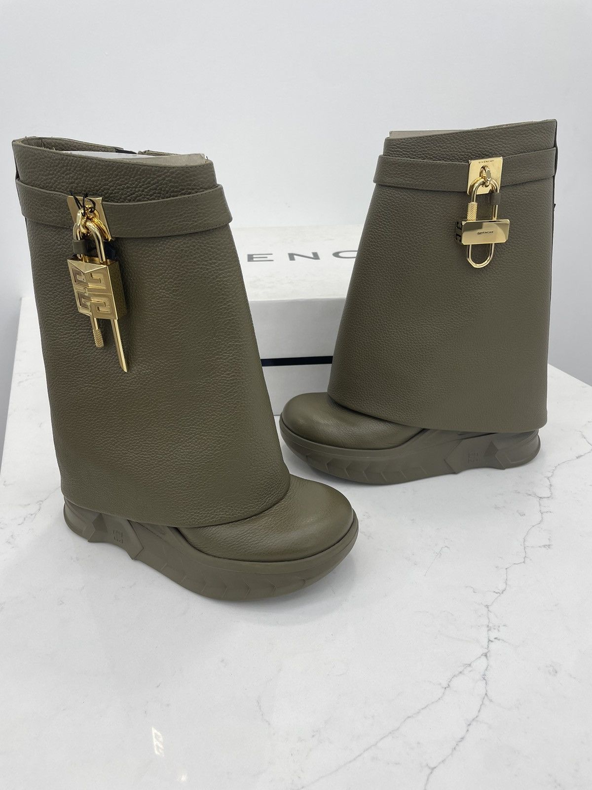 Givenchy Givenchy Calfskin Shark Boots Size US 6 / IT 36 - 1 Thumbnail