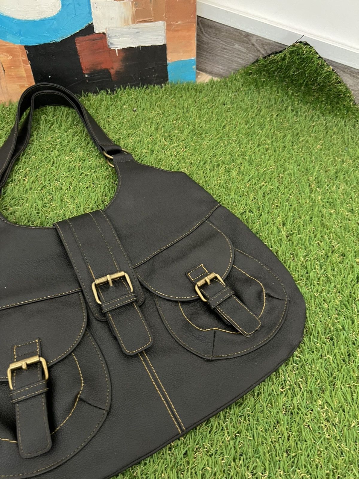 Japanese Brand Vintage Y2K Leather Crossbody Bag With Pockets Streetwear Size ONE SIZE - 2 Thumbnail
