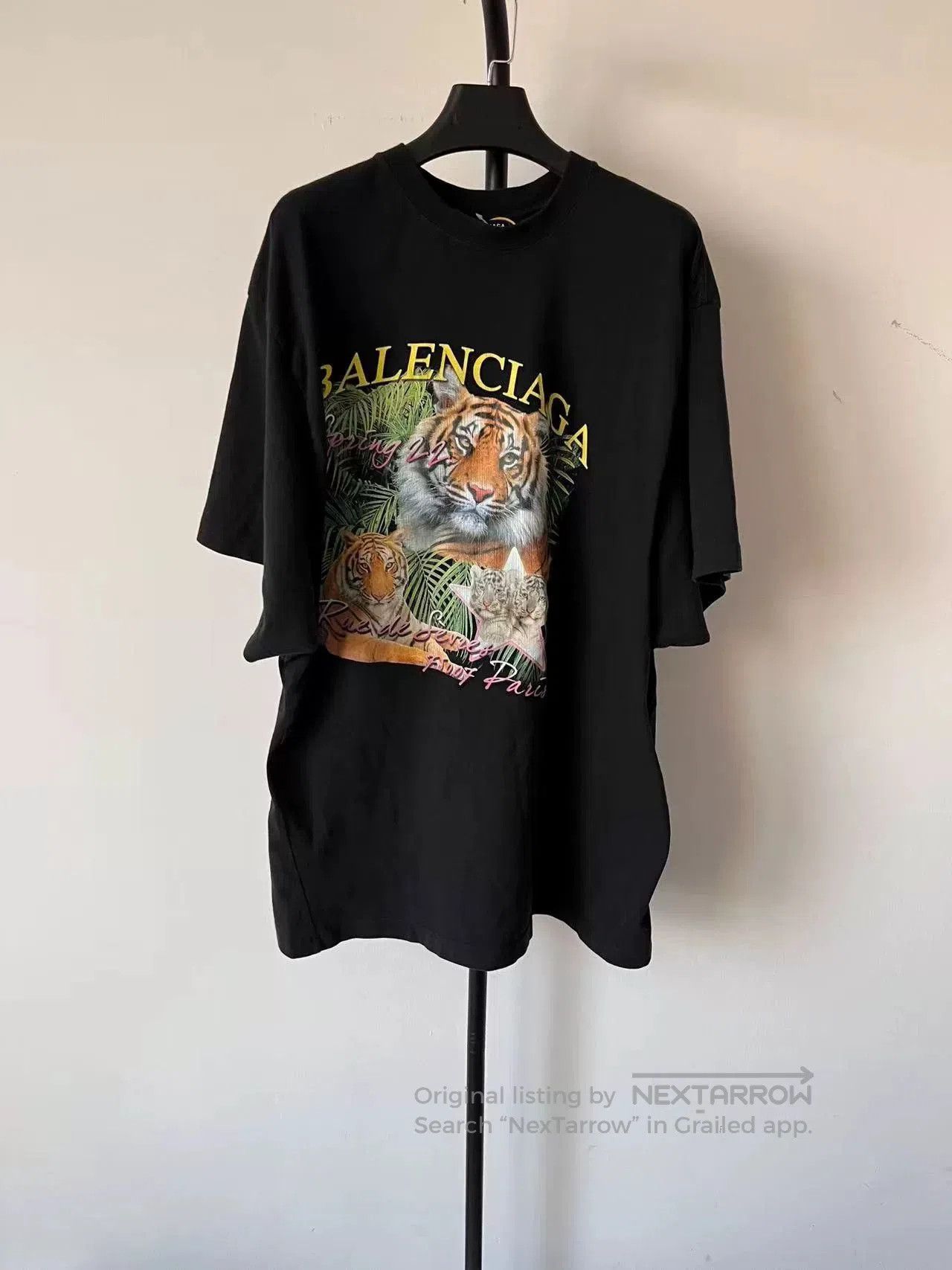 Balenciaga Balenciaga Tiger Print Men's Round Neck T-shirt. Size US S / EU 44-46 / 1 - 1 Thumbnail
