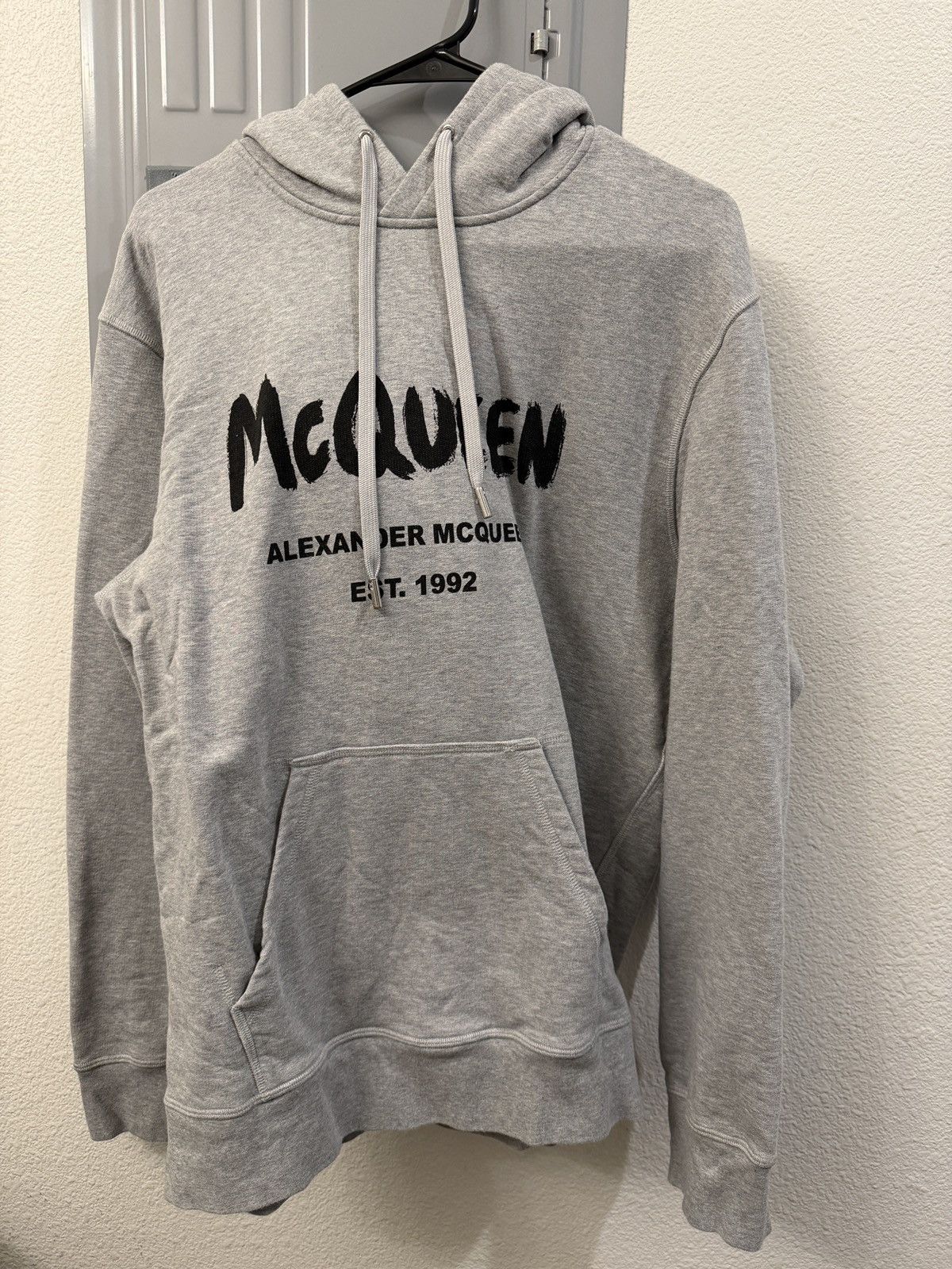 Alexander McQueen Alexander MaQueen Graphic Print Hoodie Size US XXL / EU 58 / 5 - 1 Thumbnail