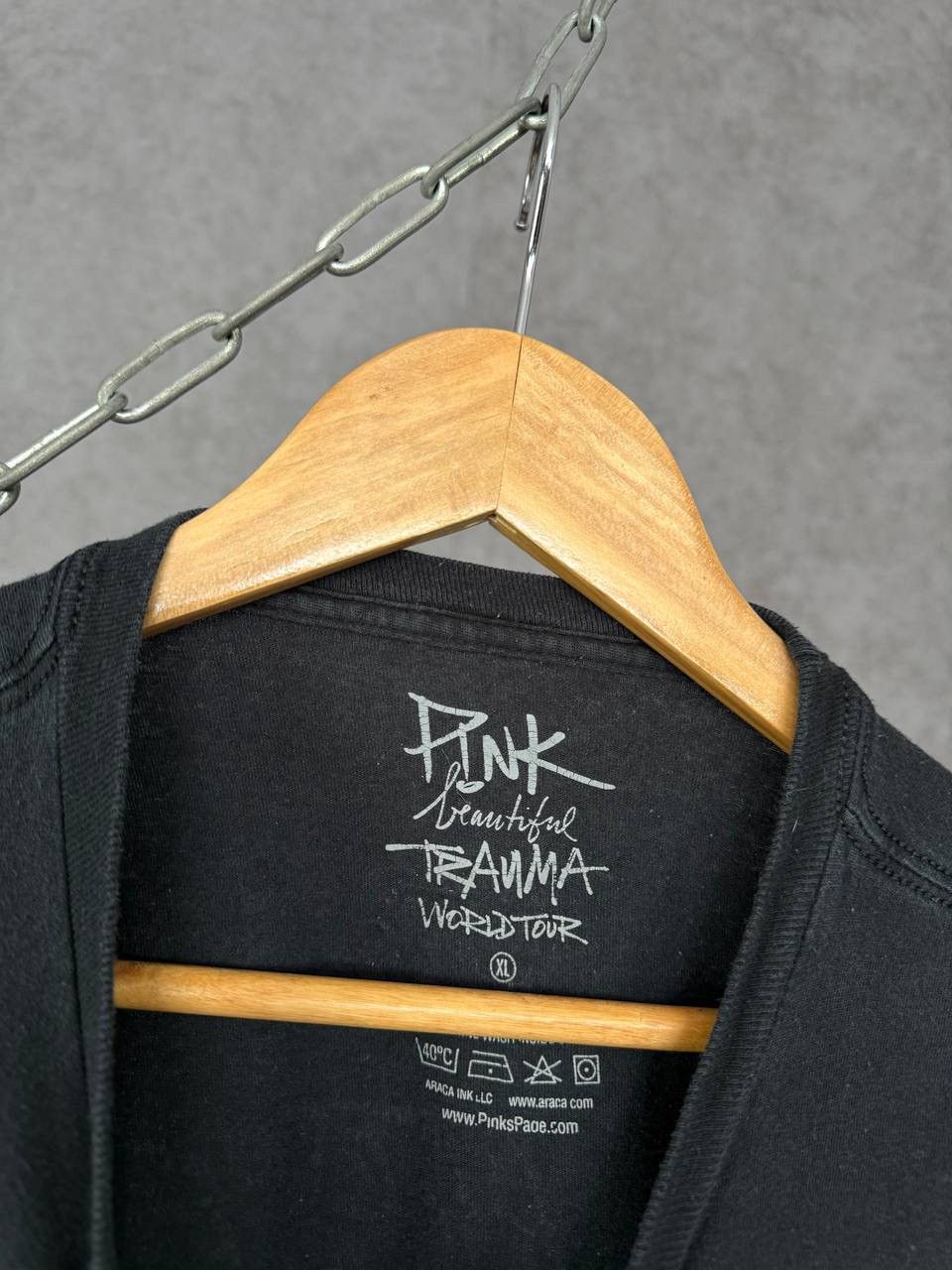 Pink Pink band tour tee Size US XL / EU 56 / 4 - 5 Thumbnail