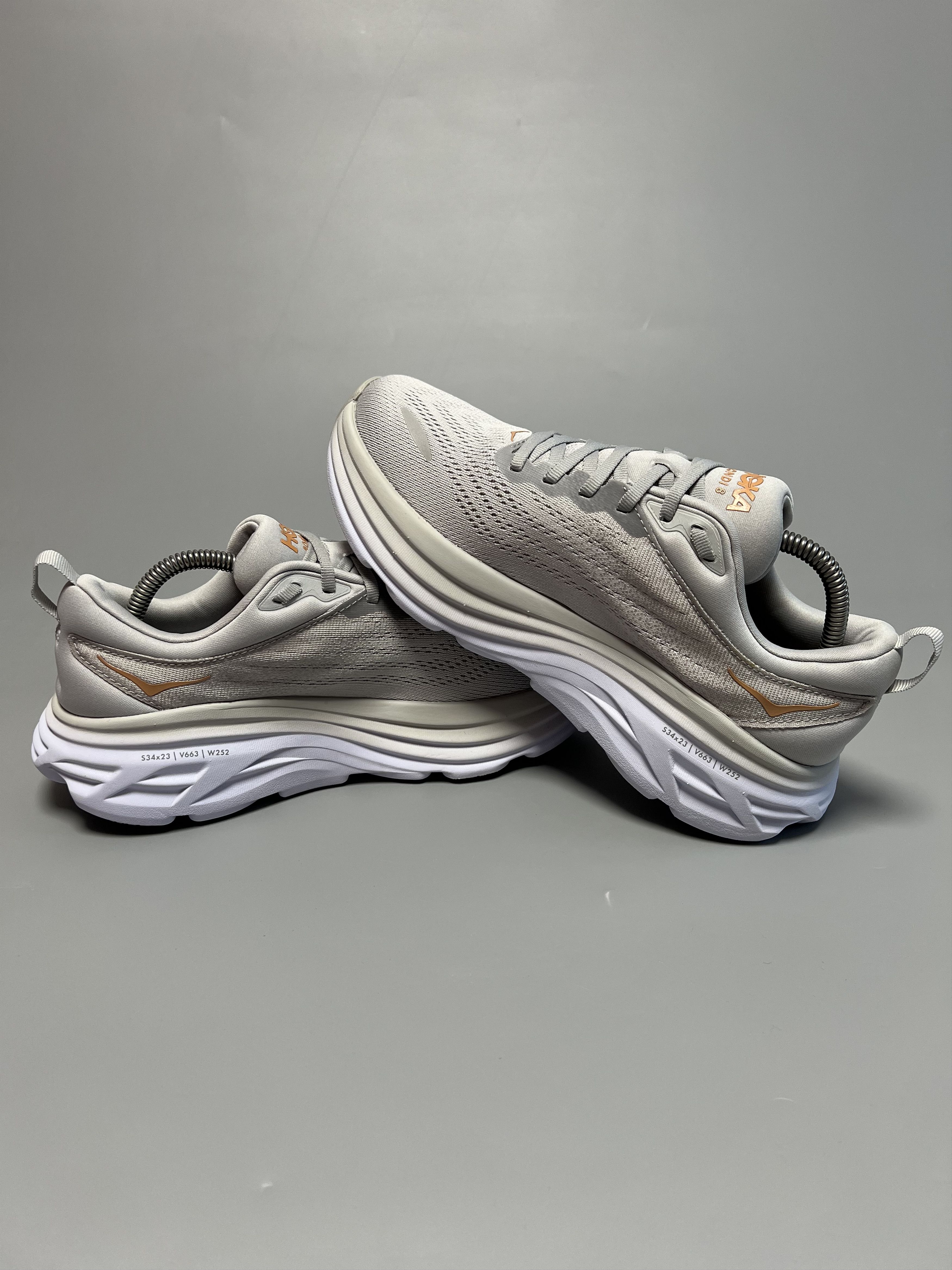Hoka 8.5B Hoka One One Bondi 8 Running Shoes Walking Gym Size US 8.5 / IT 38.5 - 5 Thumbnail