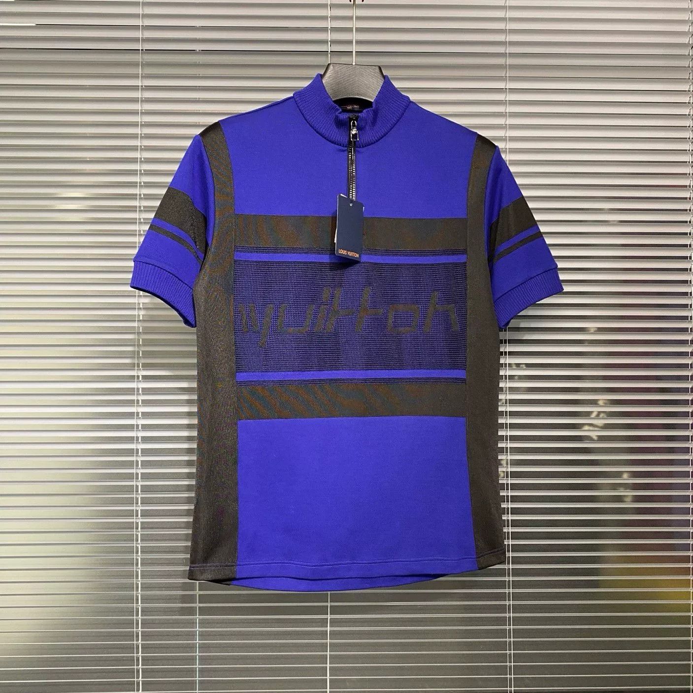 Louis Vuitton Louis Vuitton Knit Short-Sleeve Top M Size US M / EU 48-50 / 2 - 1 Thumbnail