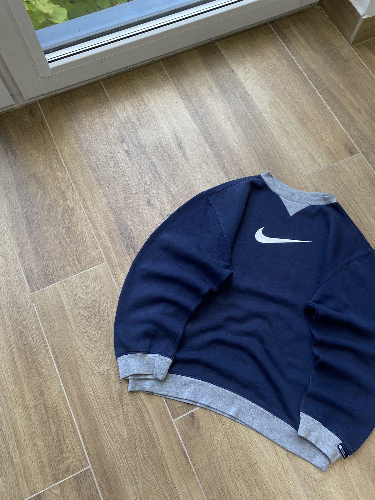 Nike Nike Vintage Sweatshirt Boxy Big Swoosh Avant Garde Drill Size US M / EU 48-50 / 2 - 3 Thumbnail