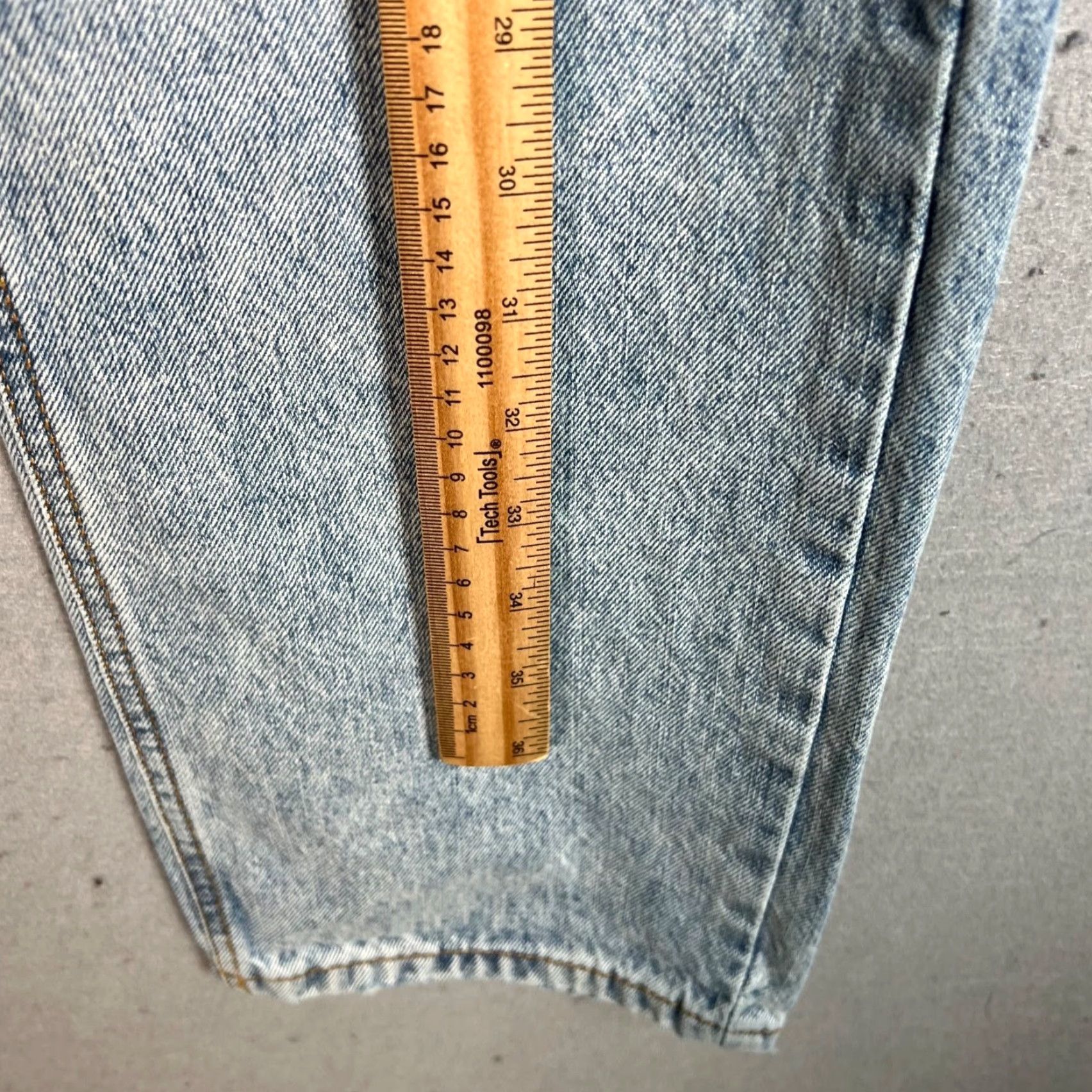 PRINCESS POLLY VINTAGE Princess Polly Light Wash High-Waisted Straight-Leg Jeans Womens Size 0 Size 25" / US 0 / IT 36 - 6 Thumbnail