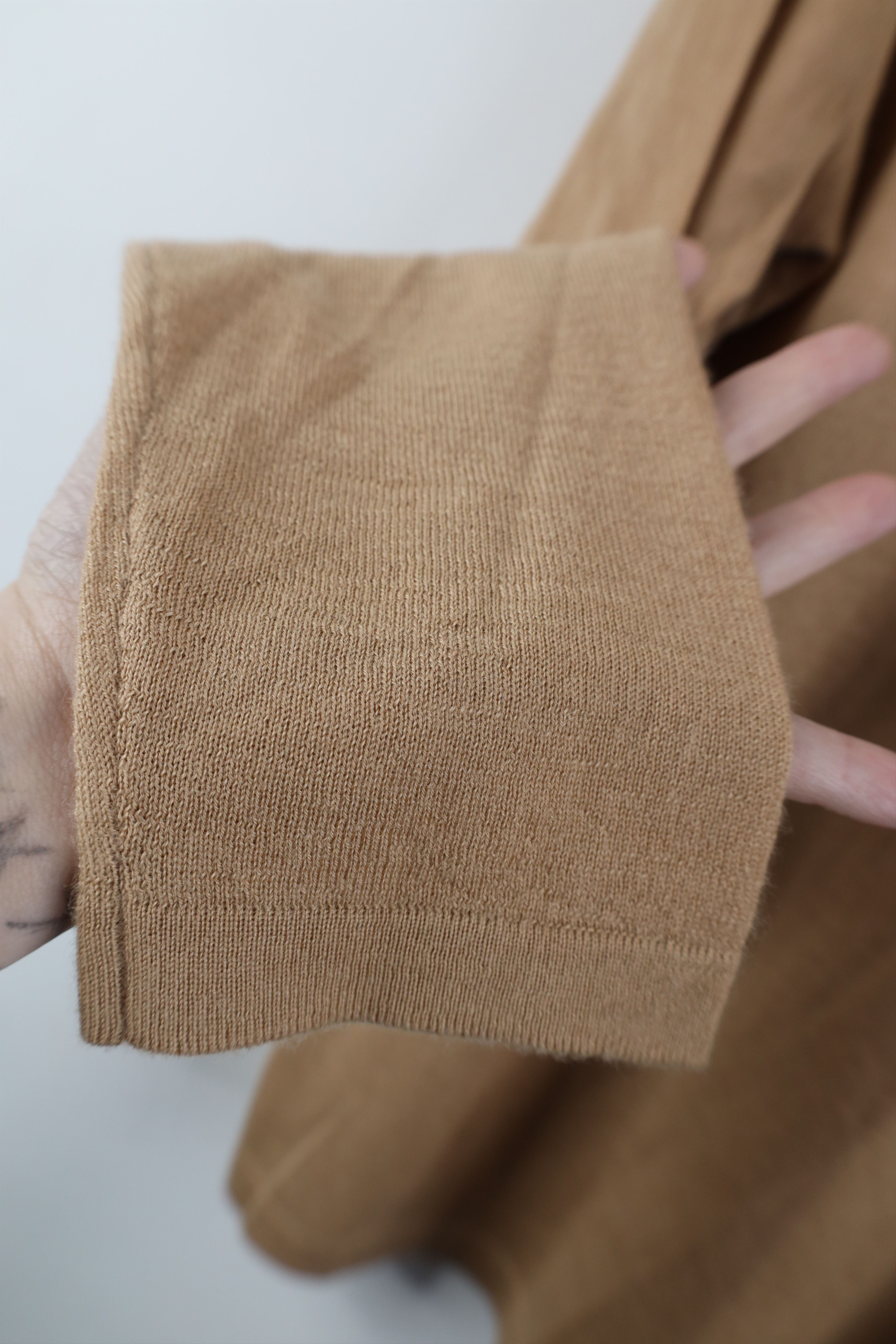 Neiman Marcus × Vintage Neiman Marcus Blank Soft Cashmere Knit Ribbed Sweater Beige Size L / US 10 / IT 46 - 6 Thumbnail