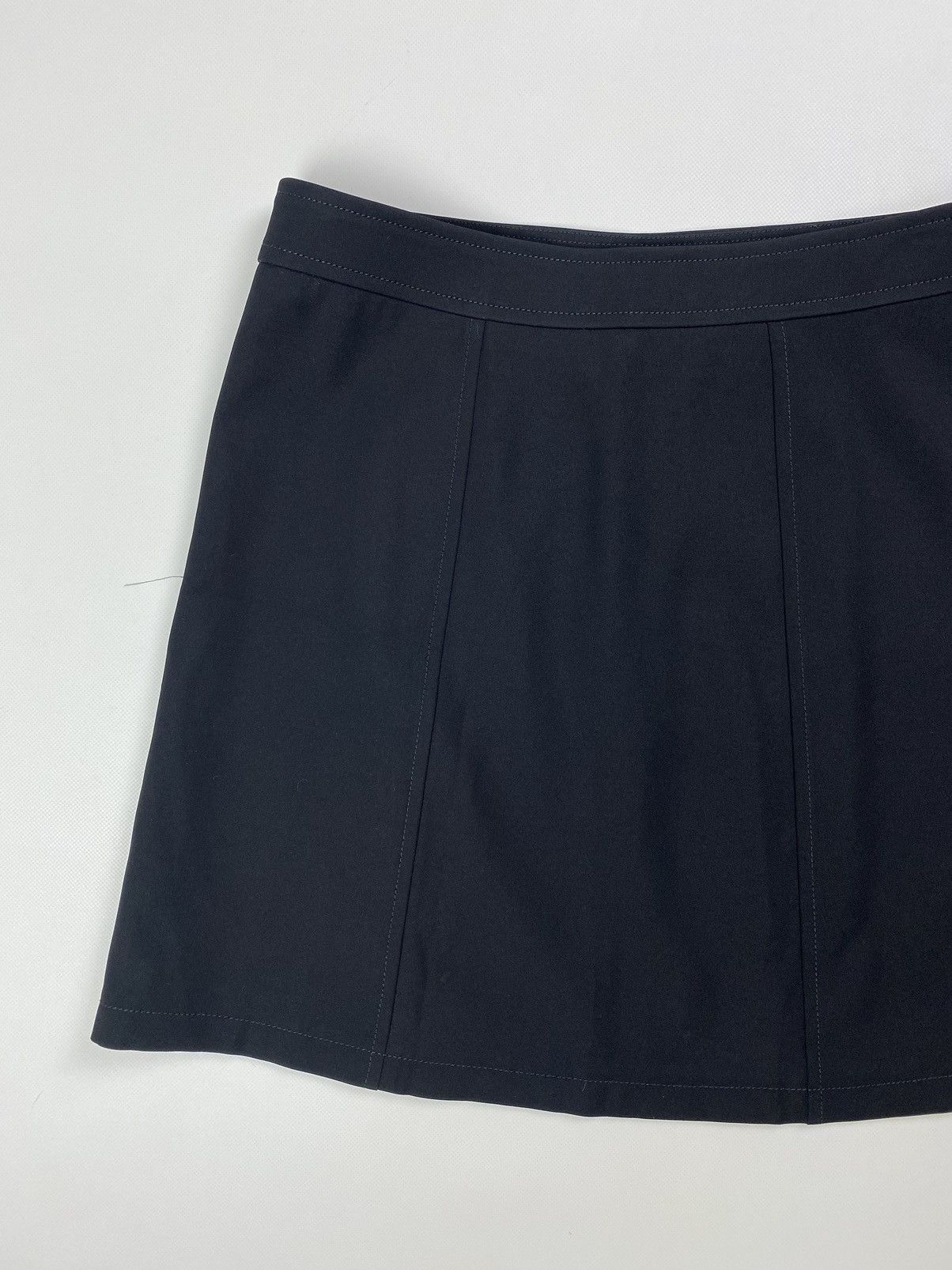 Louis Vuitton Lv Louis Vuitton Uniforms ladies skirt size 38 / M Size 26" / US 2 / IT 38 - 10 Thumbnail
