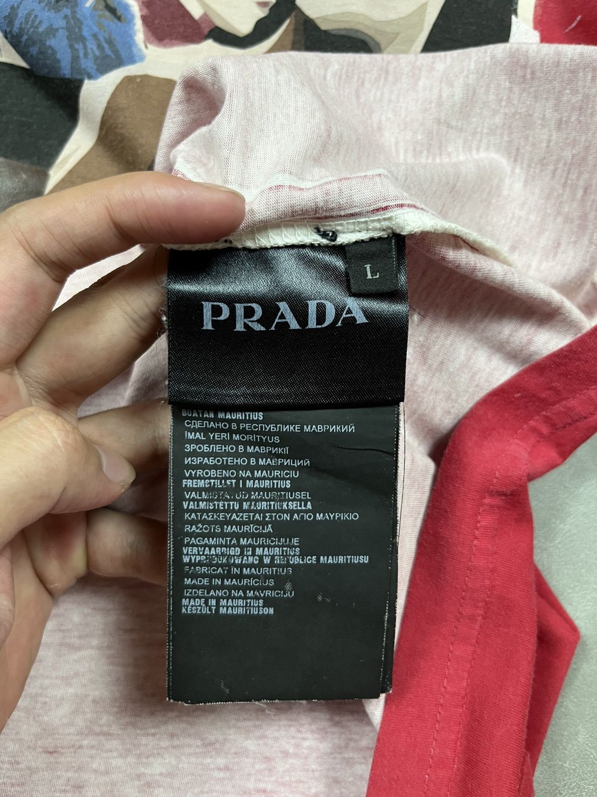 Prada Prada potrait face painted tee Size US M / EU 48-50 / 2 - 9 Thumbnail