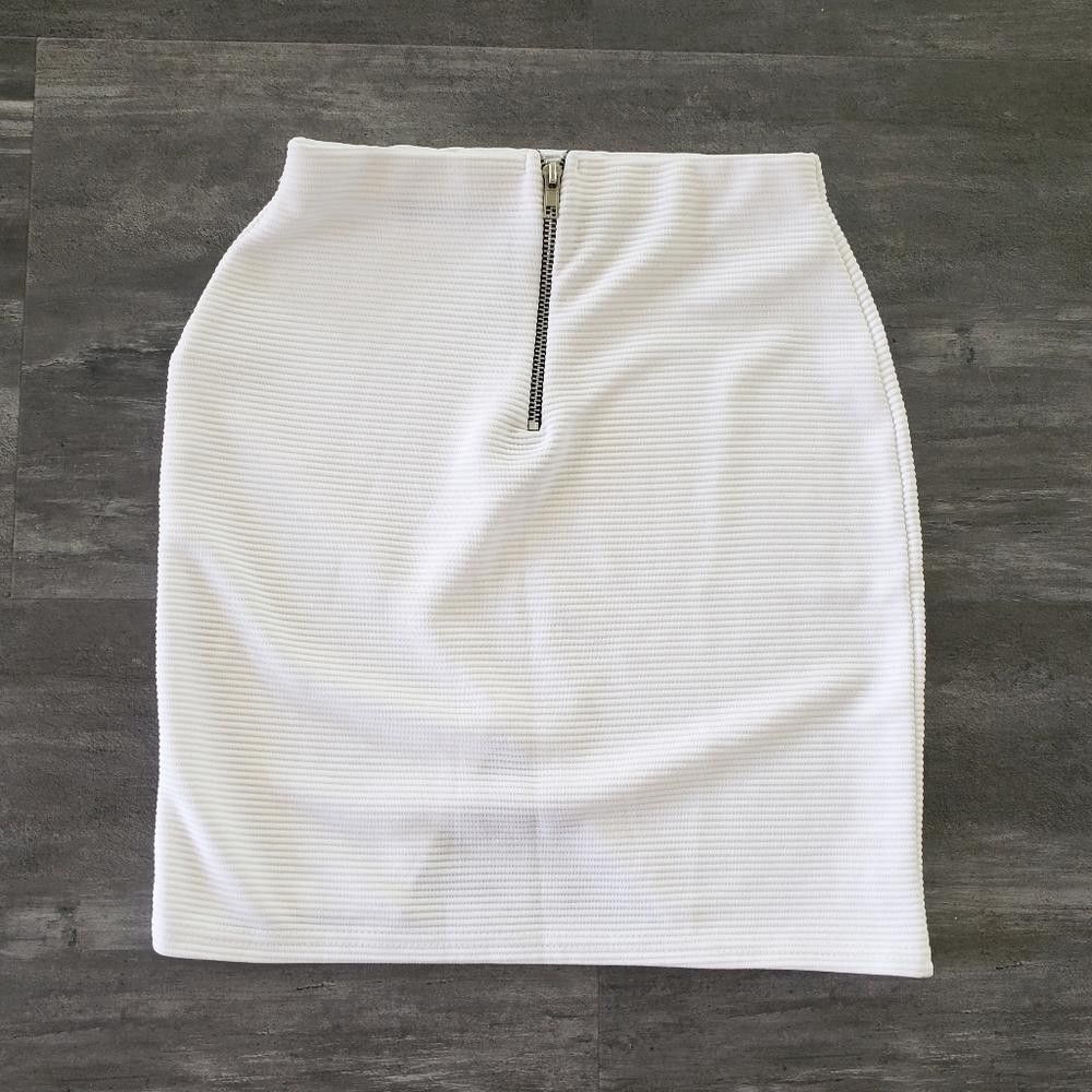Designer White Asymmetrical Missguided High Waisted Mini Size 26" / US 2 / IT 38 - 2 Thumbnail