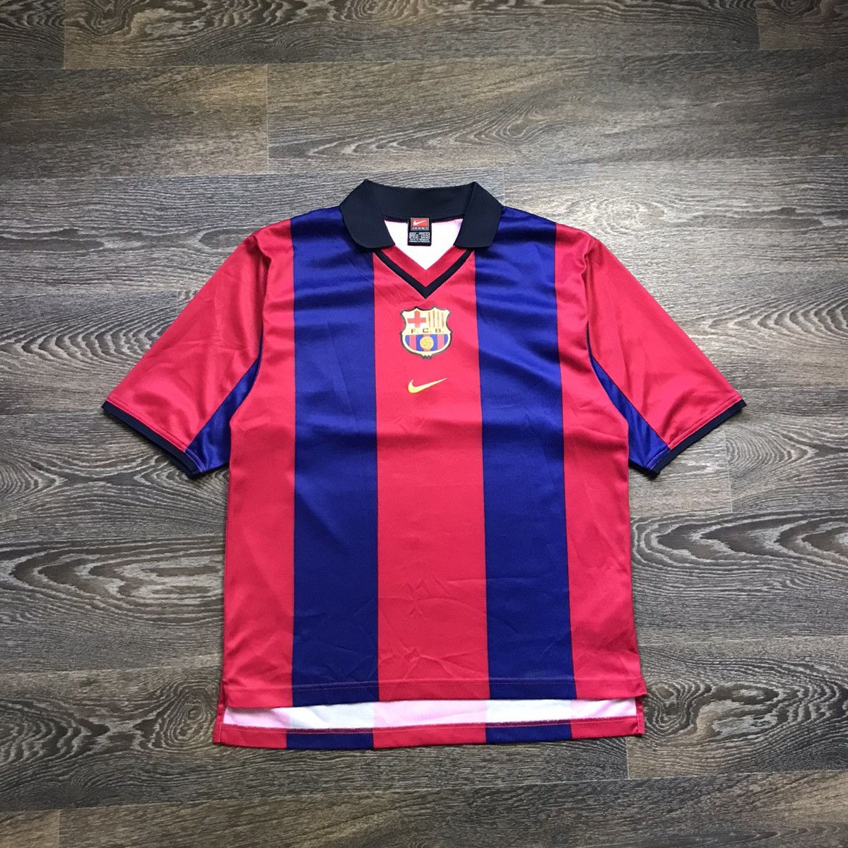 Nike × Vintage Nike Barcelona 2001/2002 Soccer Jersey Away Football Shirt Size US S / EU 44-46 / 1 - 1 Thumbnail