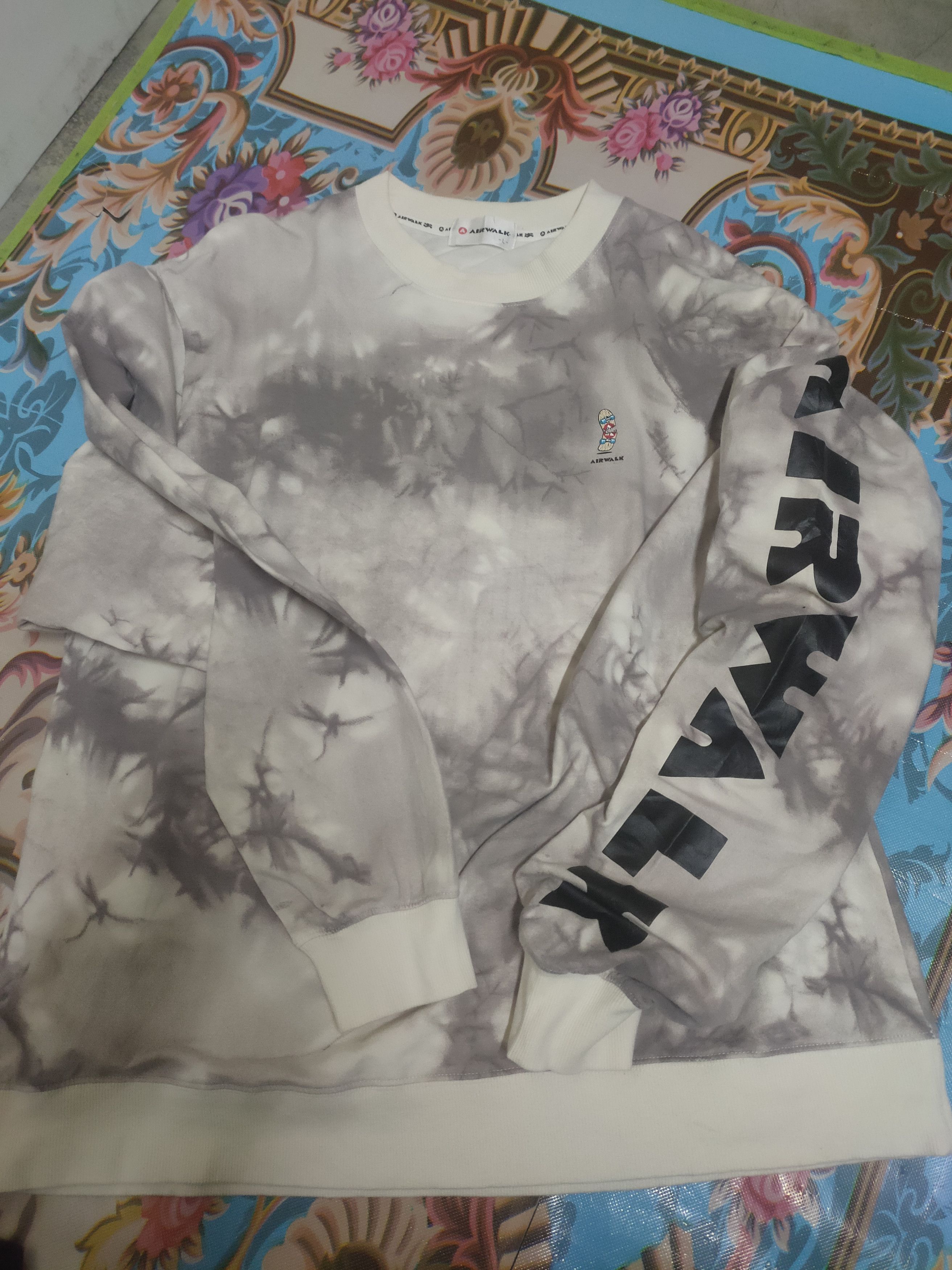 Airwalk Airwalk monalisa skateboarding sweatshirt Size US M / EU 48-50 / 2 - 5 Thumbnail