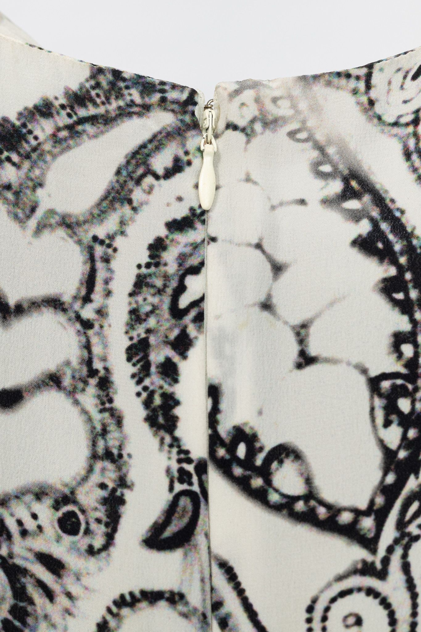 Etro Etro White & Black Ombre Paisley Silk-Crepe Dress Size M / US 6-8 / IT 42-44 - 8 Thumbnail