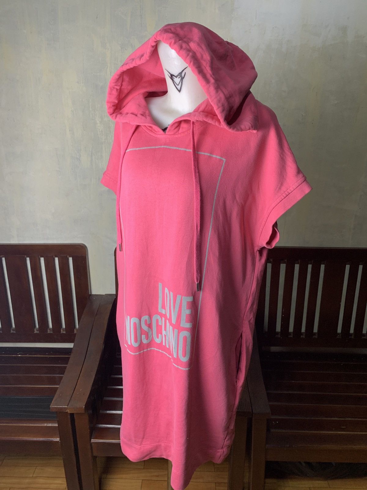 Love Moschino Love Moschino Italy Pink Reflective Sleeveless Dressy Hoodie Size M / US 6-8 / IT 42-44 - 2 Thumbnail