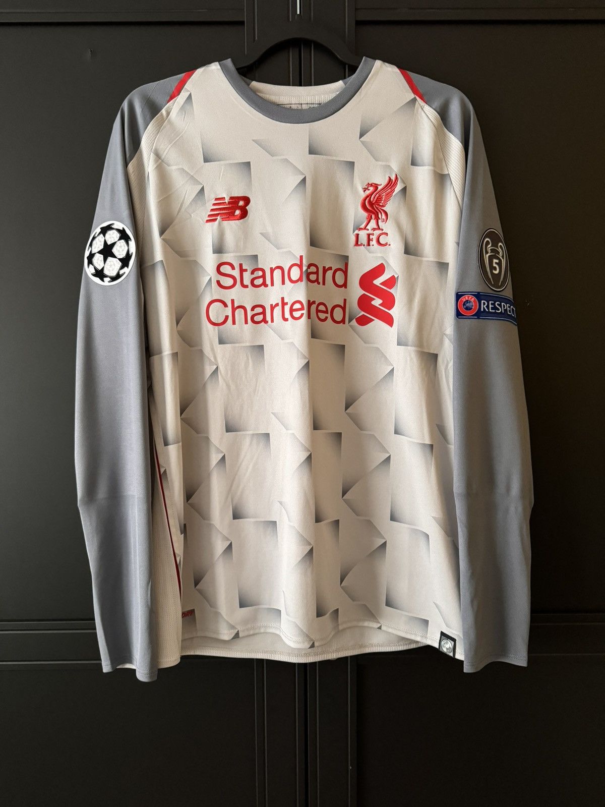Adidas Liverpool 2018-19 Third L/S SALAH - MT830047 - (M) Size US M / EU 48-50 / 2 - 1 Thumbnail