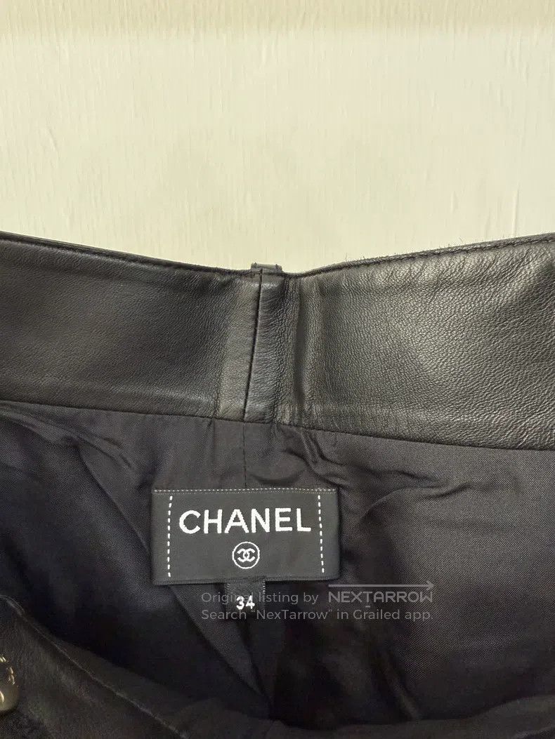 Chanel Chanel 22K diamond-buttoned leather pants Size 42" / US 20 - 4 Thumbnail