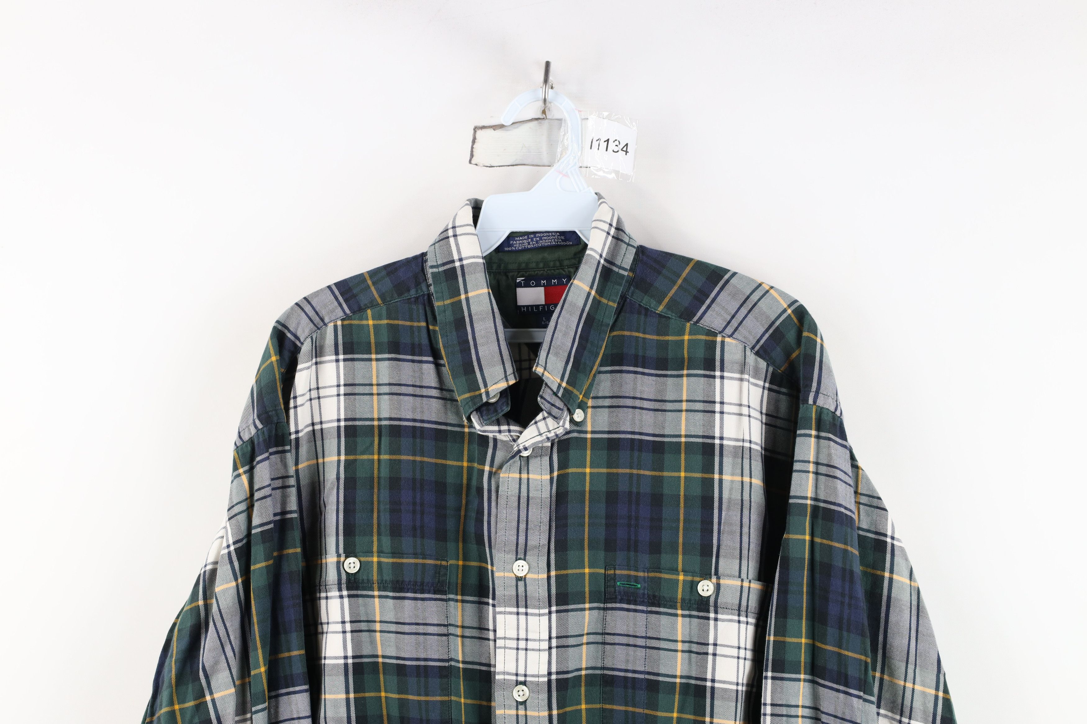 Tommy Hilfiger Vintage 90s Tommy Hilfiger Collared Button Down Shirt Size US L / EU 52-54 / 3 - 2 Thumbnail