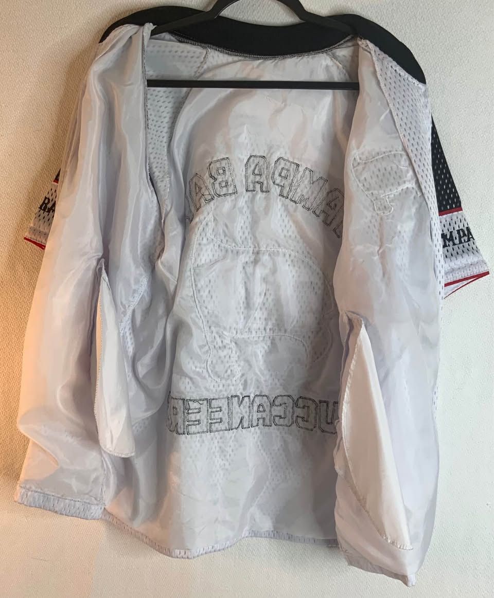 Vintage Vintage Tampa Bay Bucaners 90s Size US XL / EU 56 / 4 - 8 Thumbnail