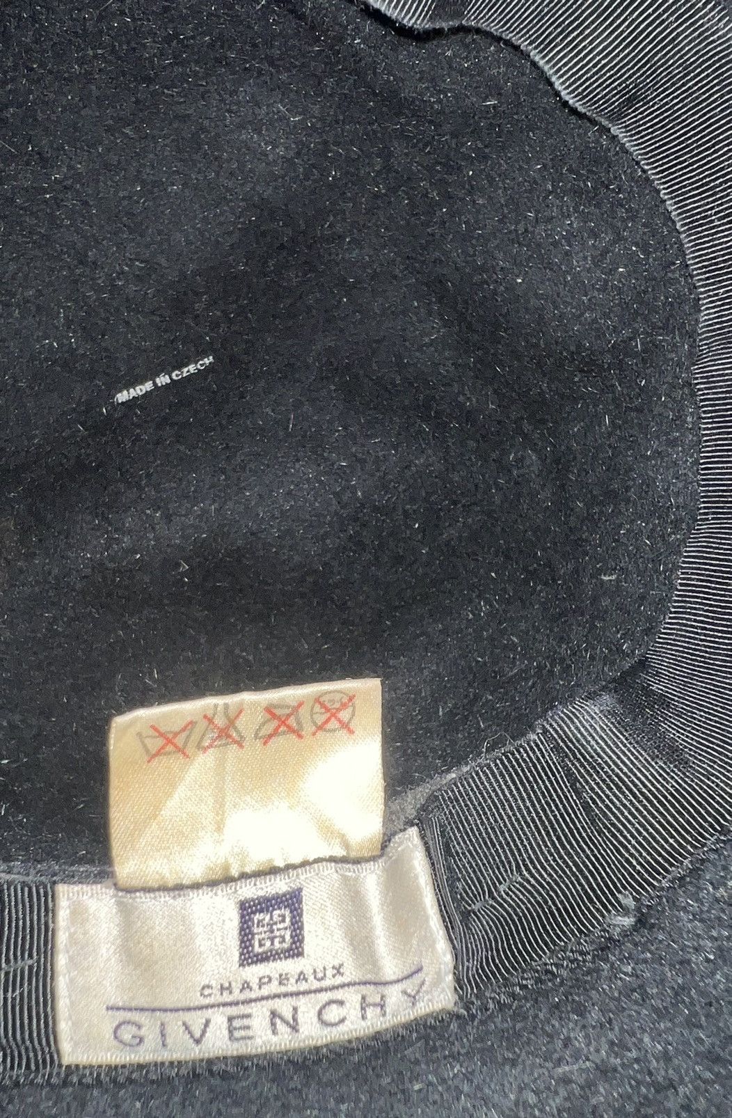 Givenchy Rare vintage Givenchy wool bucket hat 🎩🖤 Size ONE SIZE - 13 Thumbnail