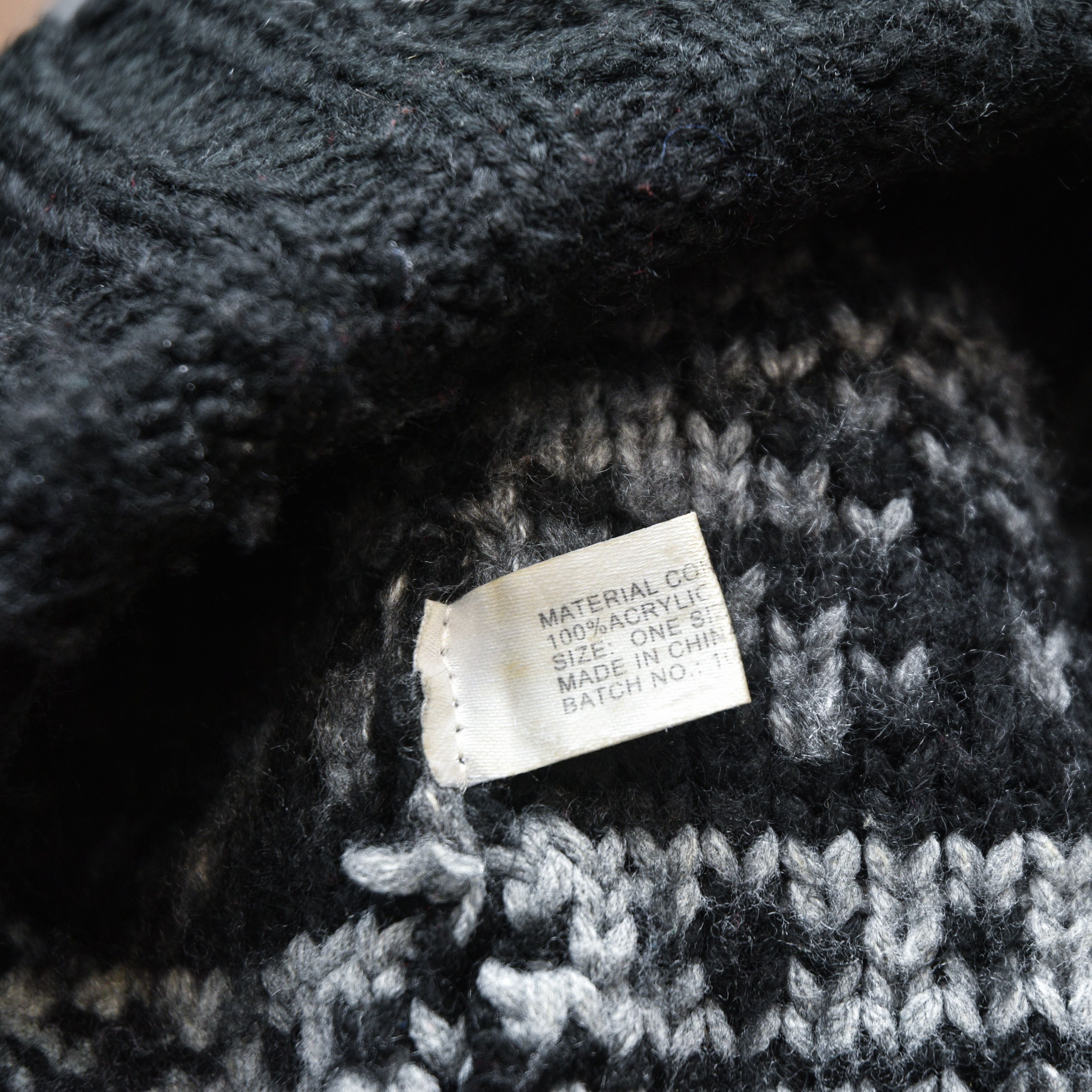 Lacoste Vintage Lacoste Fair Isle Pattern Knit Beanie Hat Size ONE SIZE - 9 Thumbnail