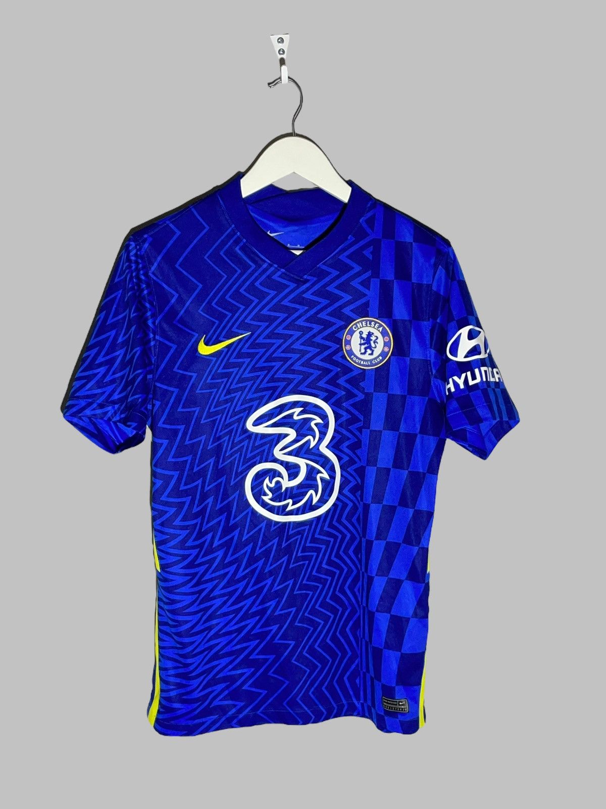 Chelsea Soccer × Nike Chelsea FC Nike 2021/22 Home Football Shirt Soccer Jersey Size US M / EU 48-50 / 2 - 1 Thumbnail