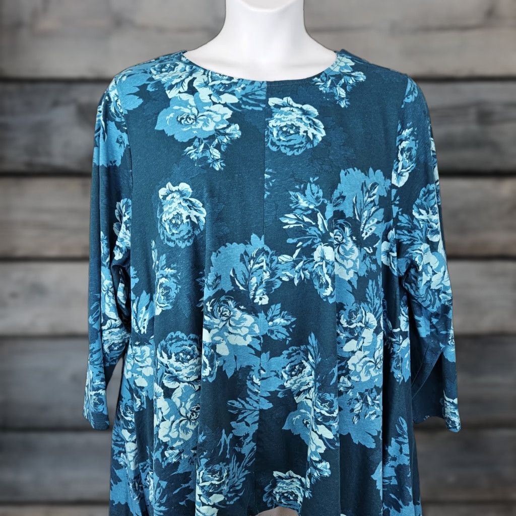 Vintage VINTAGE? No — Wait, Roaman's Womens Top Sz 2X Blue Floral Sharkbite Hem Long Sleeve Cotton Size XXL / US 16-18 / IT 52-54 - 1 Thumbnail