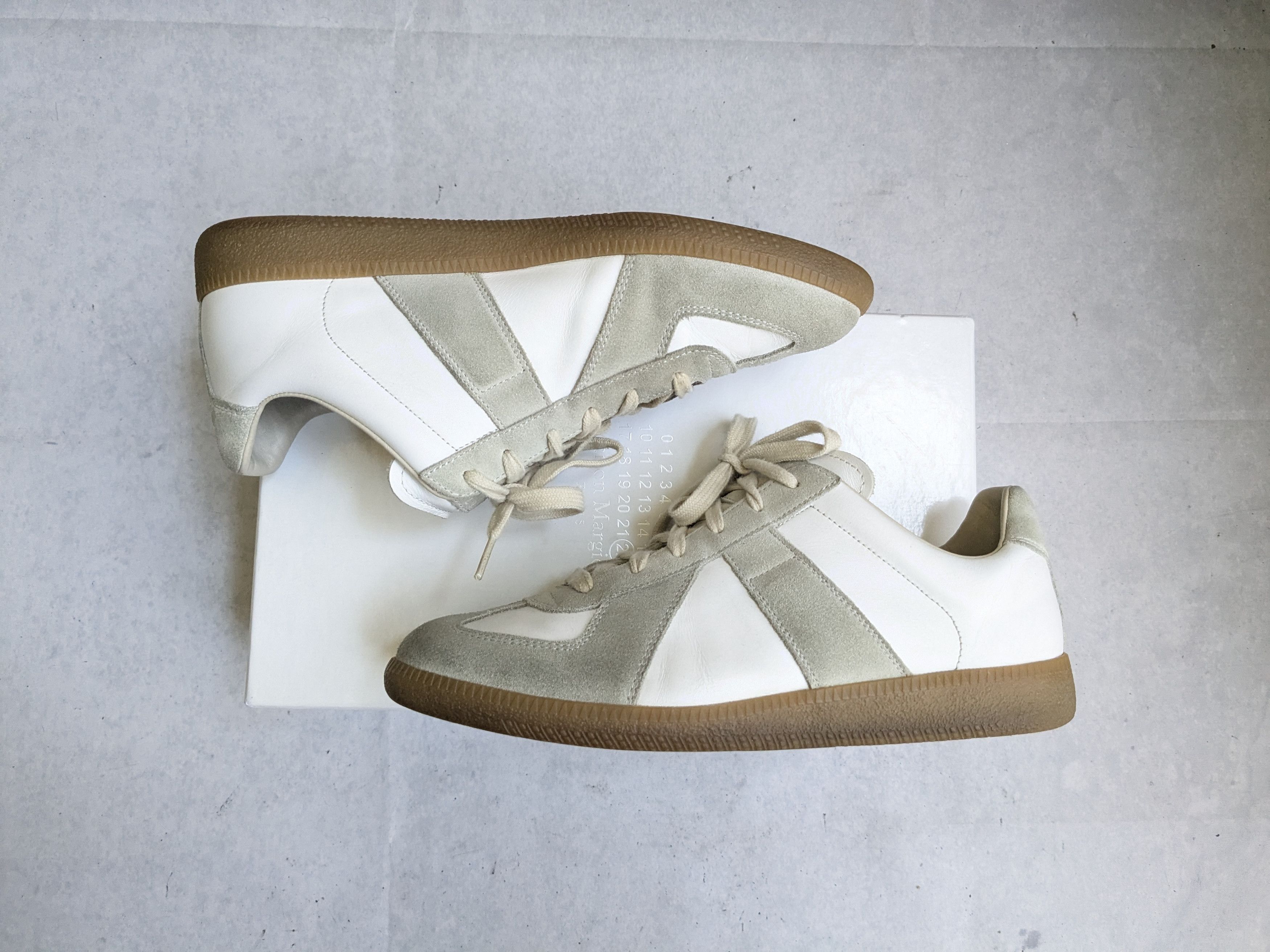 Maison Margiela Maison Margiela Replica GAT Sneakers Gray White 7 40 Low Top Size US 7 / EU 40 - 4 Thumbnail
