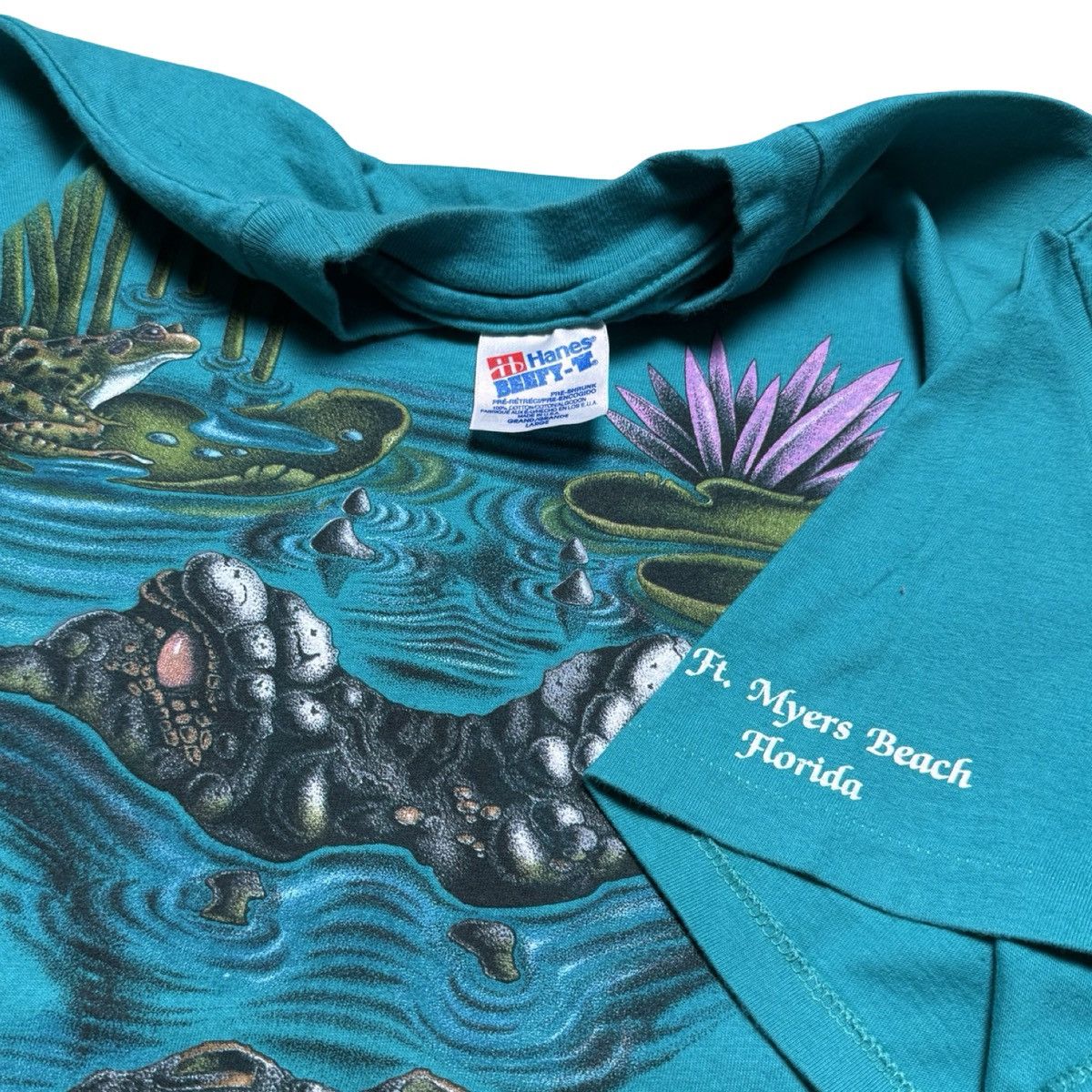 Other Vintage 90s Alligator Fort Myers Beach Graphic T Shirt L Size US L / EU 52-54 / 3 - 3 Thumbnail