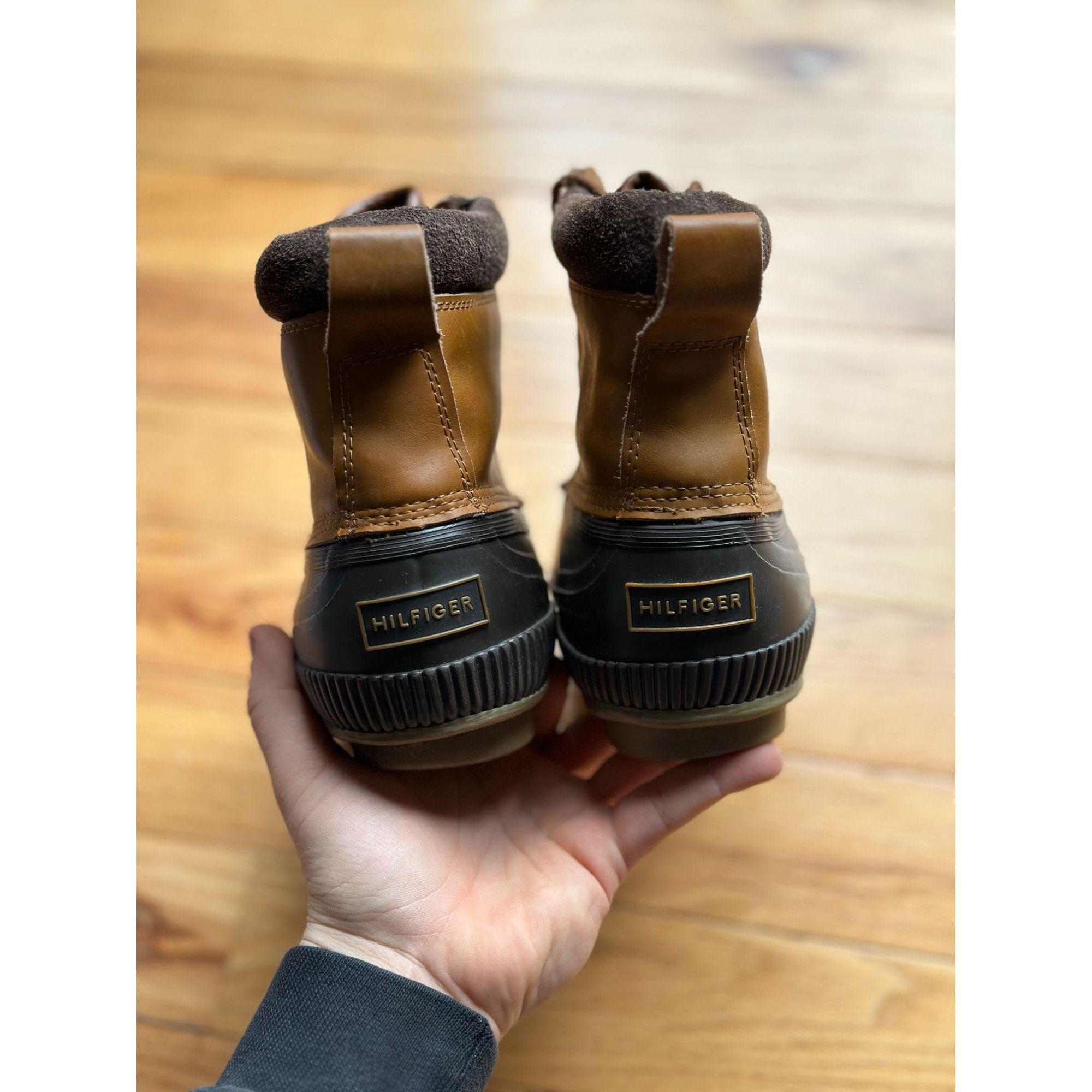 Tommy Hilfiger TOMMY HILFiGER CLASSIC BEAN BOOTS || BROWN & TAN WATERPROOF Size US 11 / EU 44 - 4 Thumbnail