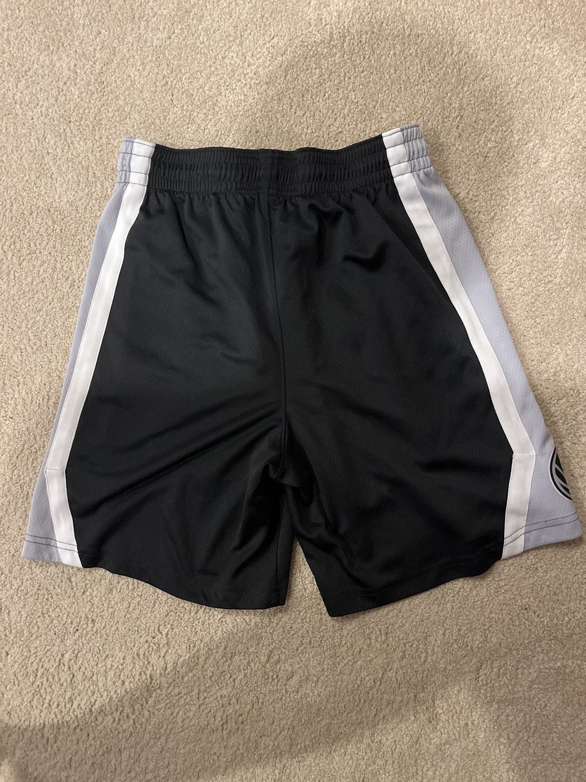 Nike Nike x San Antonio Spurs Shorts Size US 38 / EU 54 - 2 Thumbnail