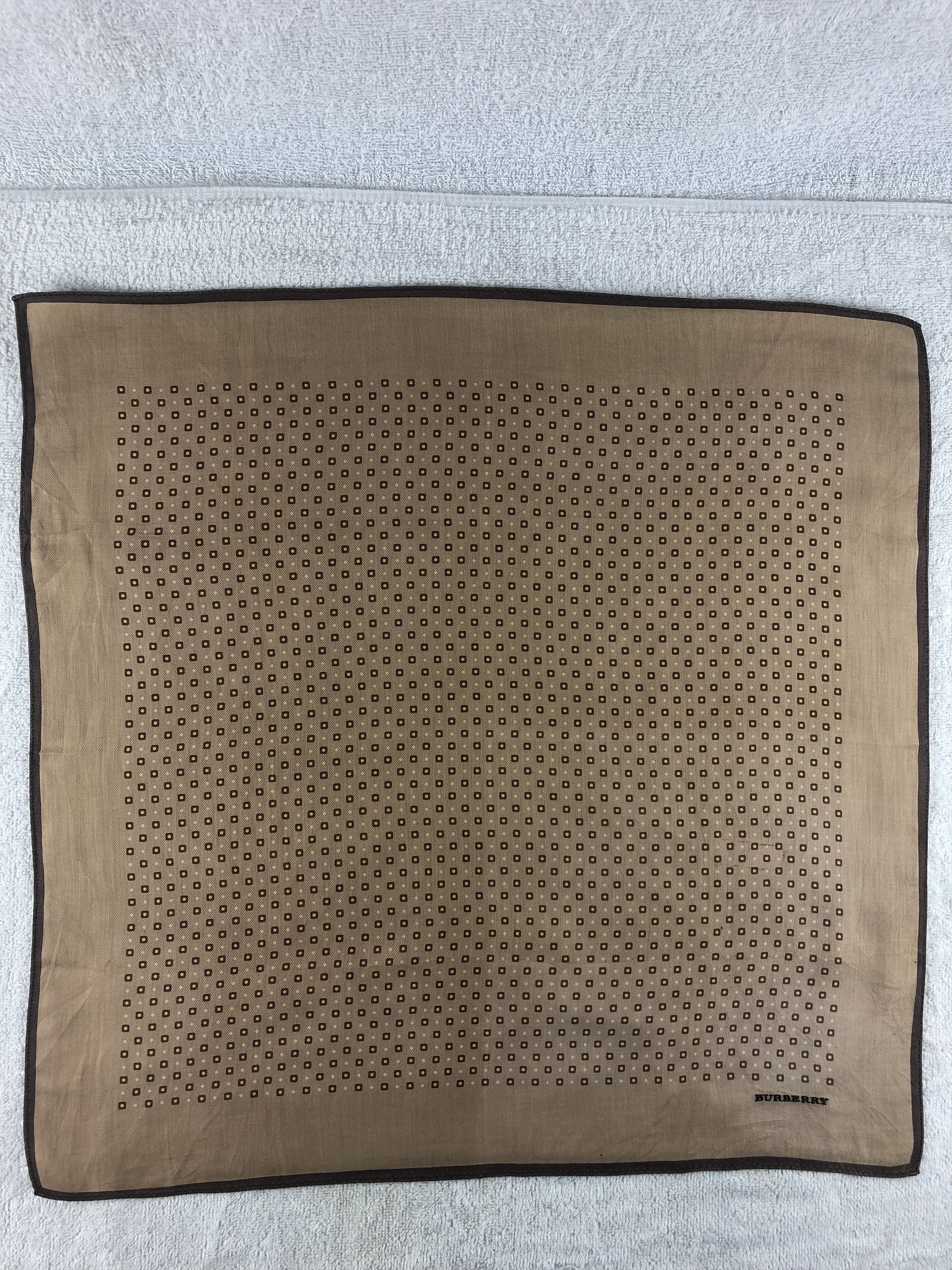 Burberry Burberry Handkerchief / Bandana / Neckerchief Size ONE SIZE - 3 Thumbnail