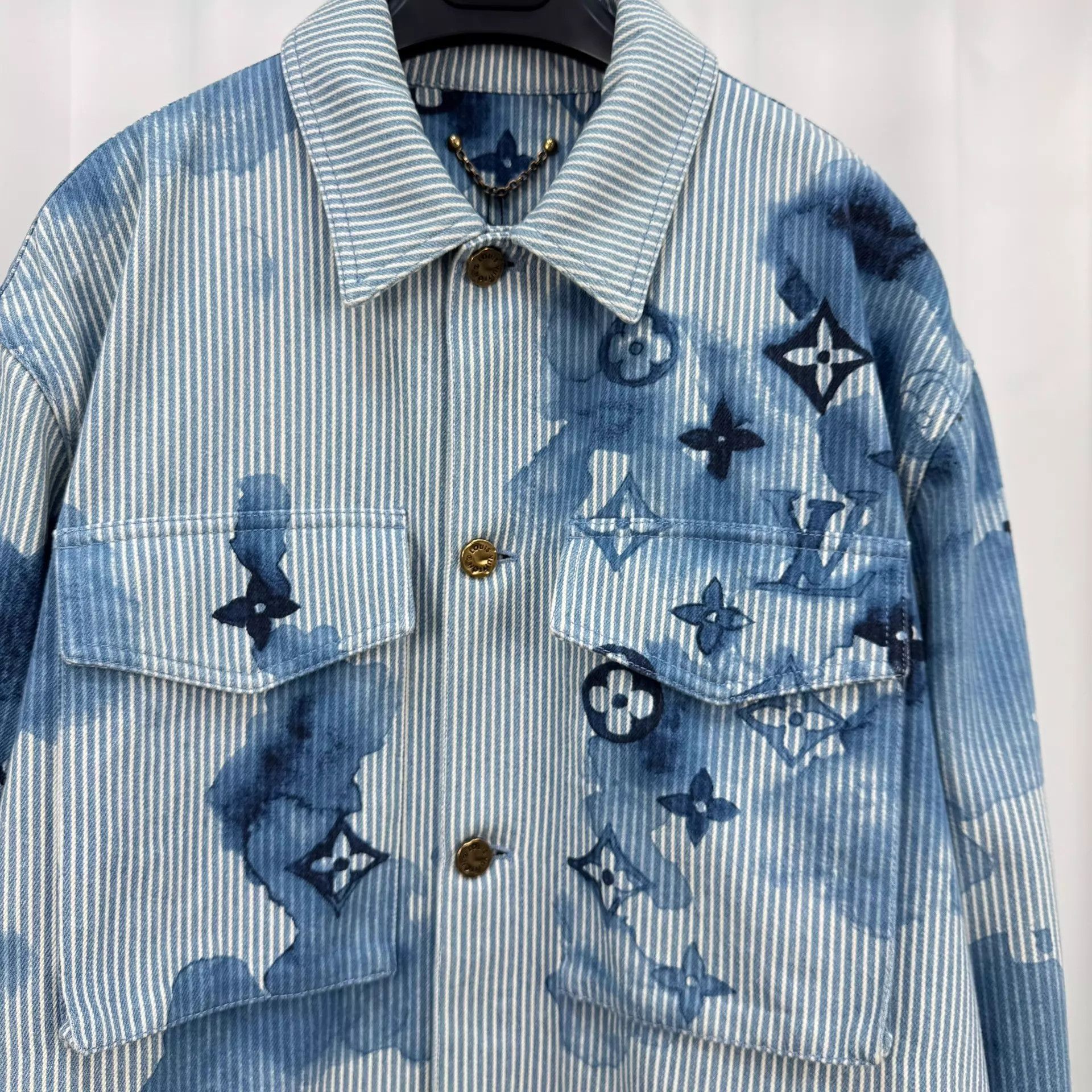 Louis Vuitton LV ink wash monogram denim shirt M Size US M / EU 48-50 / 2 - 3 Thumbnail