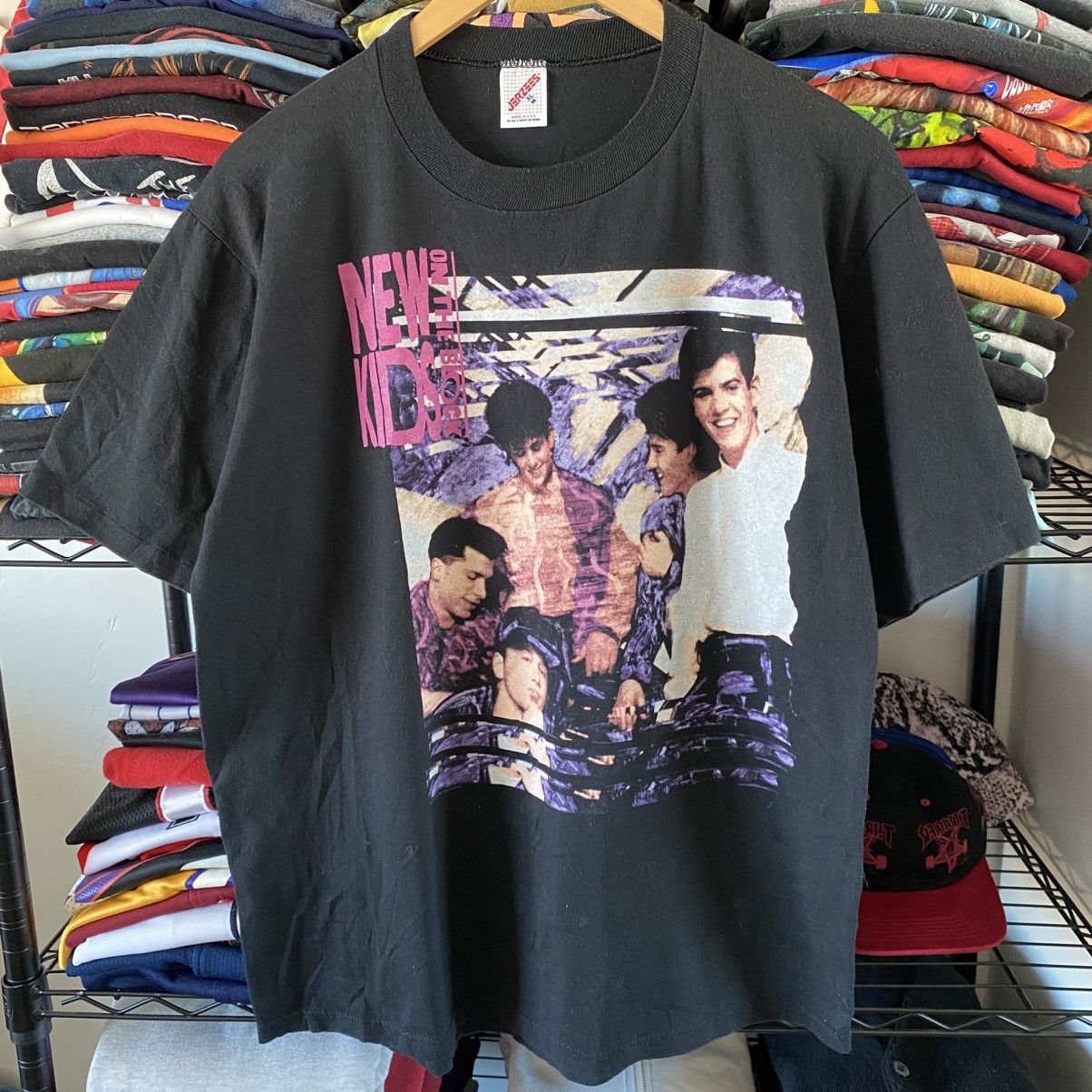 Jerzees Vintage New Kids on the Block T-Shirt 1990 Magic Summer Tour Size US XL / EU 56 / 4 - 1 Thumbnail