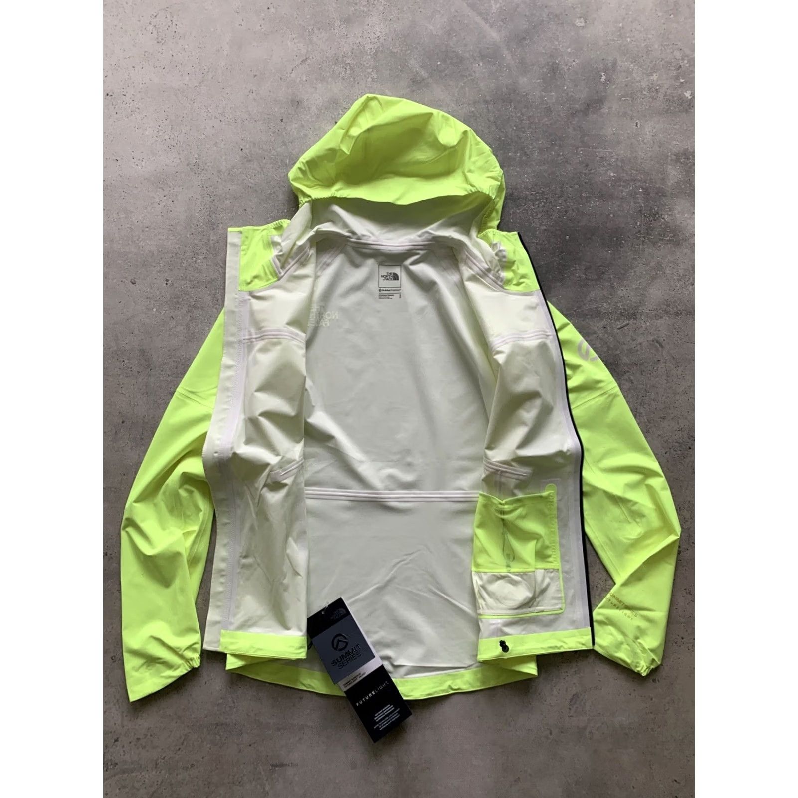 The North Face The North Face Superior Run Futurelight Zip Jacket Womens M Yellow Windbreaker Exterior Polyester Jacket Women's Size M FT Futurelight Womens Size M / US 6-8 / IT 42-44 - 7 Thumbnail