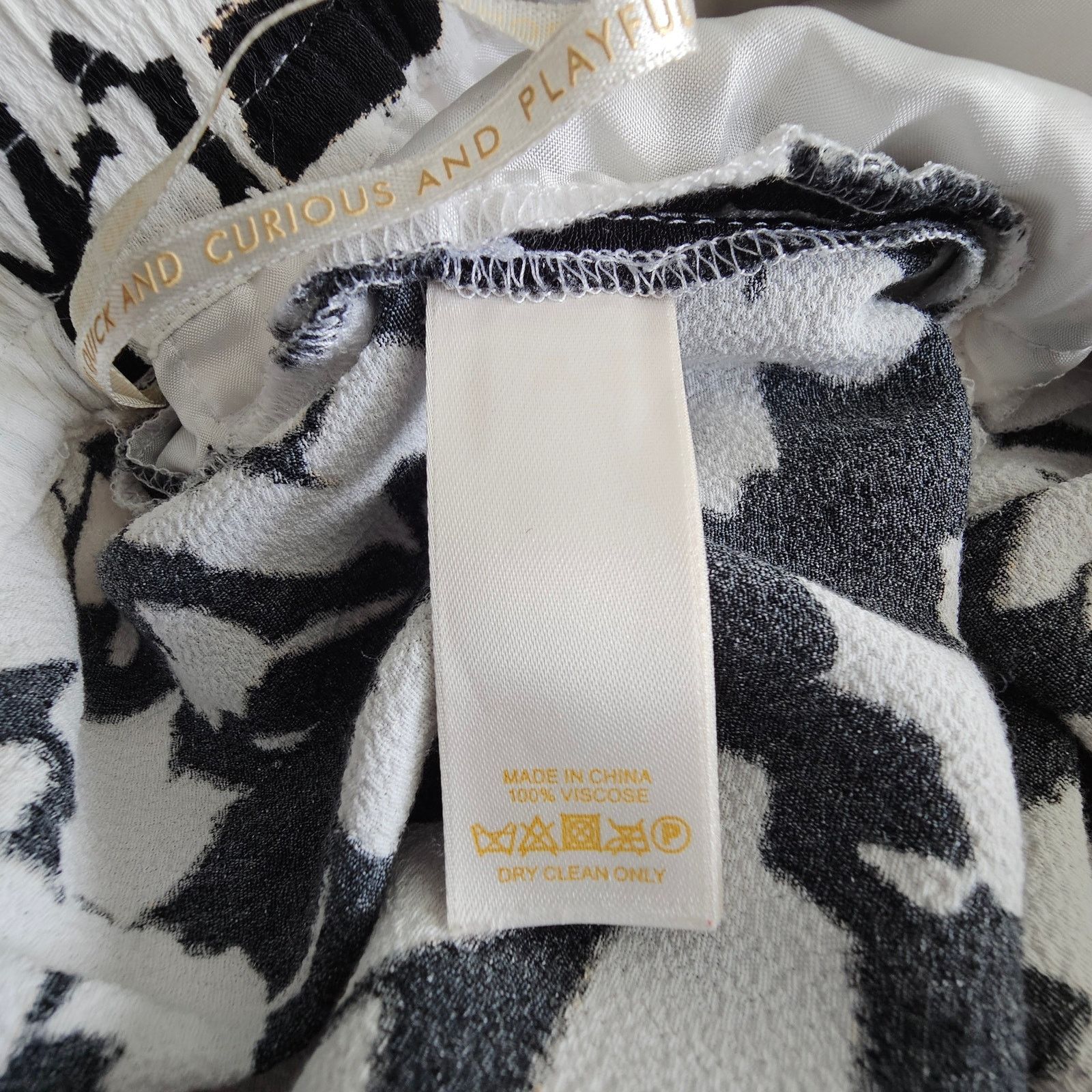 Kate Spade EUC Kate Spade Synna Leaf Wide Leg B/W Cropped Ankle Pants M Size 30" / US 8 / IT 44 - 8 Thumbnail