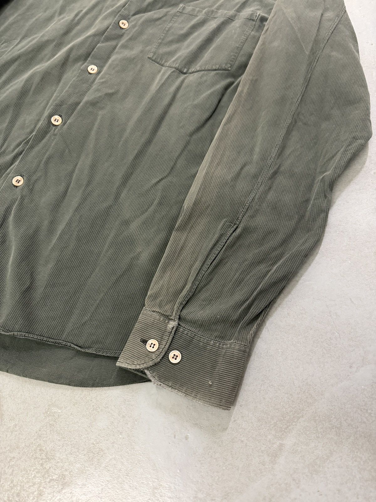 Helmut Lang Helmut Lang Vintage Faded Corduroy Shirt Size US XL / EU 56 / 4 - 4 Thumbnail