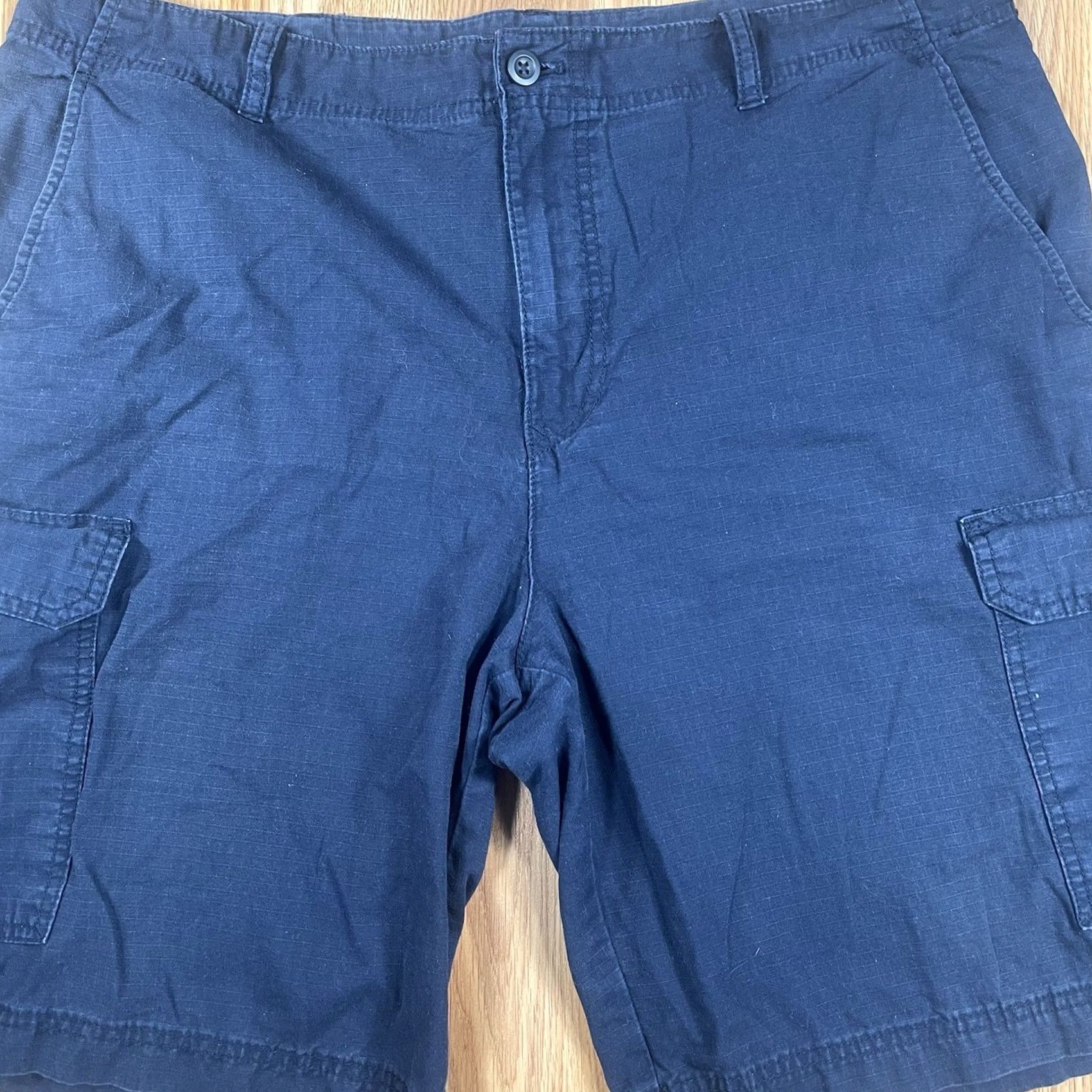 Izod IZOD Shorts Mens 38 Cargo Khaki Chino Utility Flat Front Pockets Size Navy Size US 38 / EU 54 - 2 Thumbnail