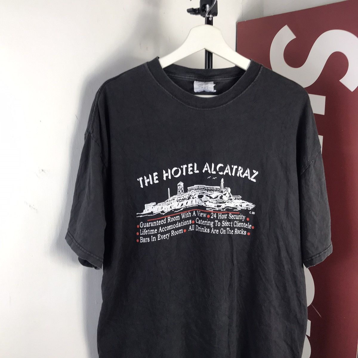 Other The Hotel Alcatraz Rock SAN FRANCISCO CALIFORNIA T-Shirt Size US XL / EU 56 / 4 - 2 Thumbnail