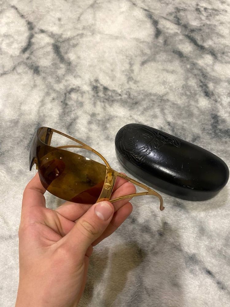 Versace Versace 2034 Vintage Golden Sunglasses Size ONE SIZE - 1 Thumbnail