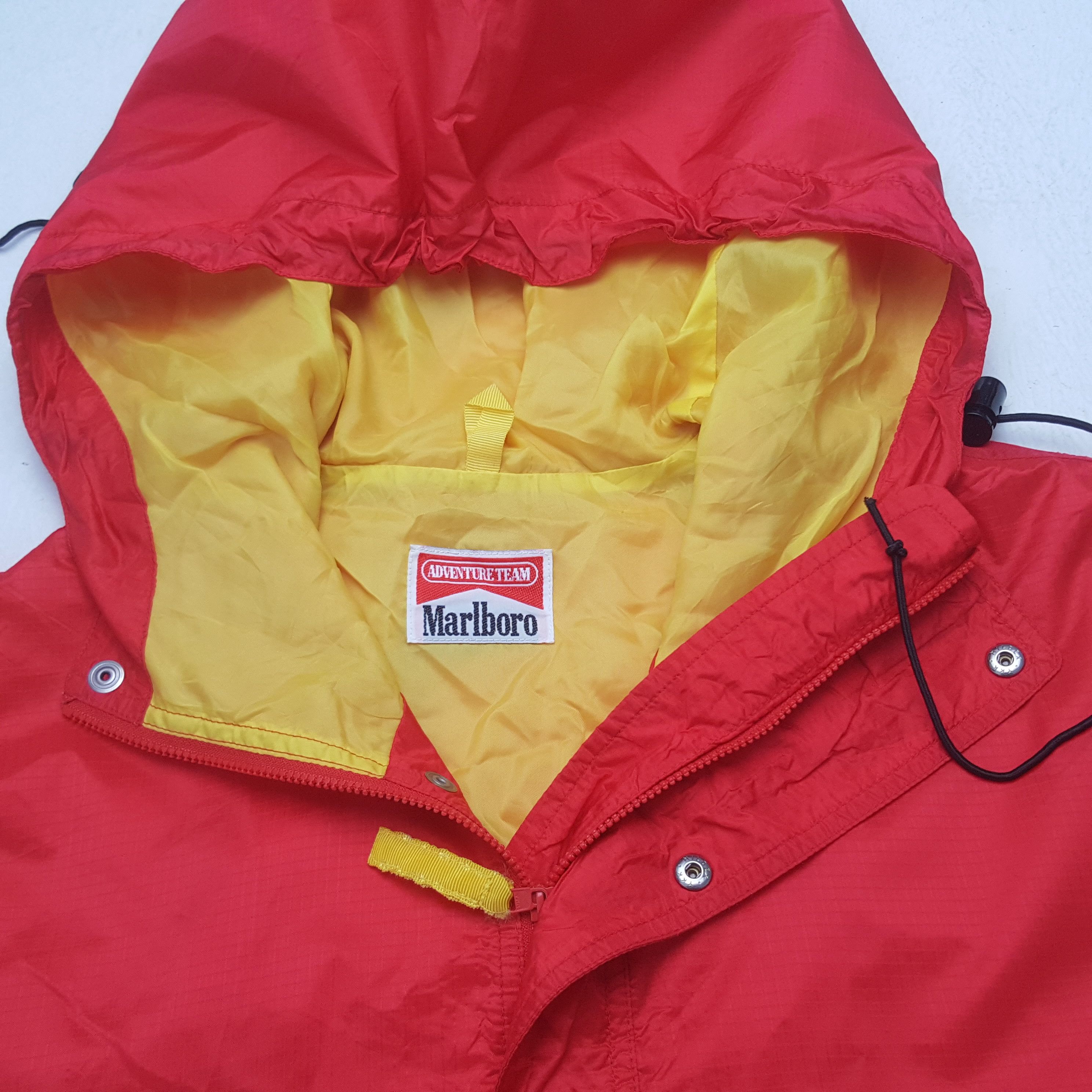 Marlboro Vintage Marlboro Formula One Racing Windbreaker Jacket RR3 Size US M / EU 48-50 / 2 - 4 Thumbnail