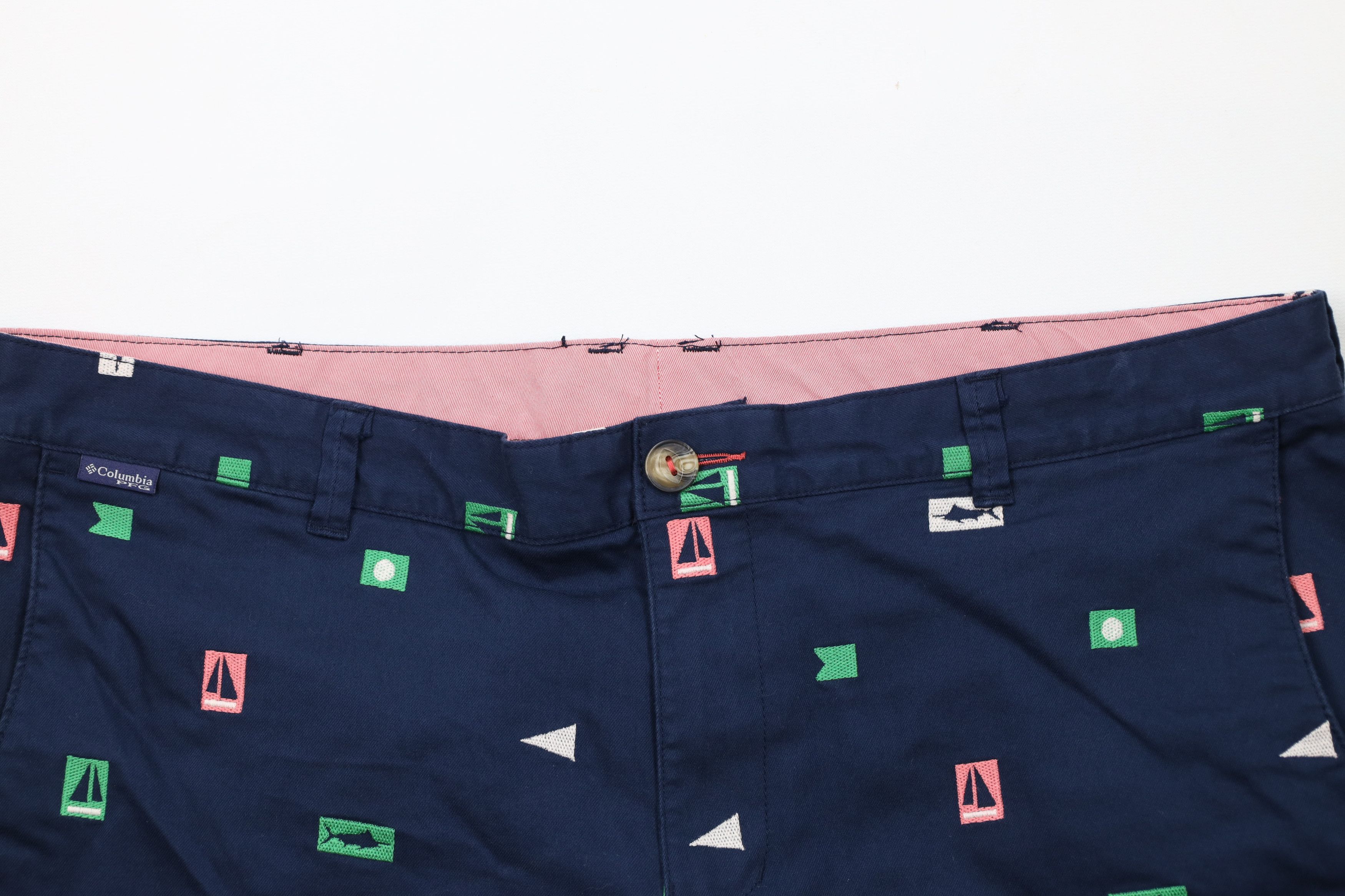 Columbia Columbia PFG Sailboat Fish All Over Print Chino Shorts Blue Size US 38 / EU 54 - 2 Thumbnail