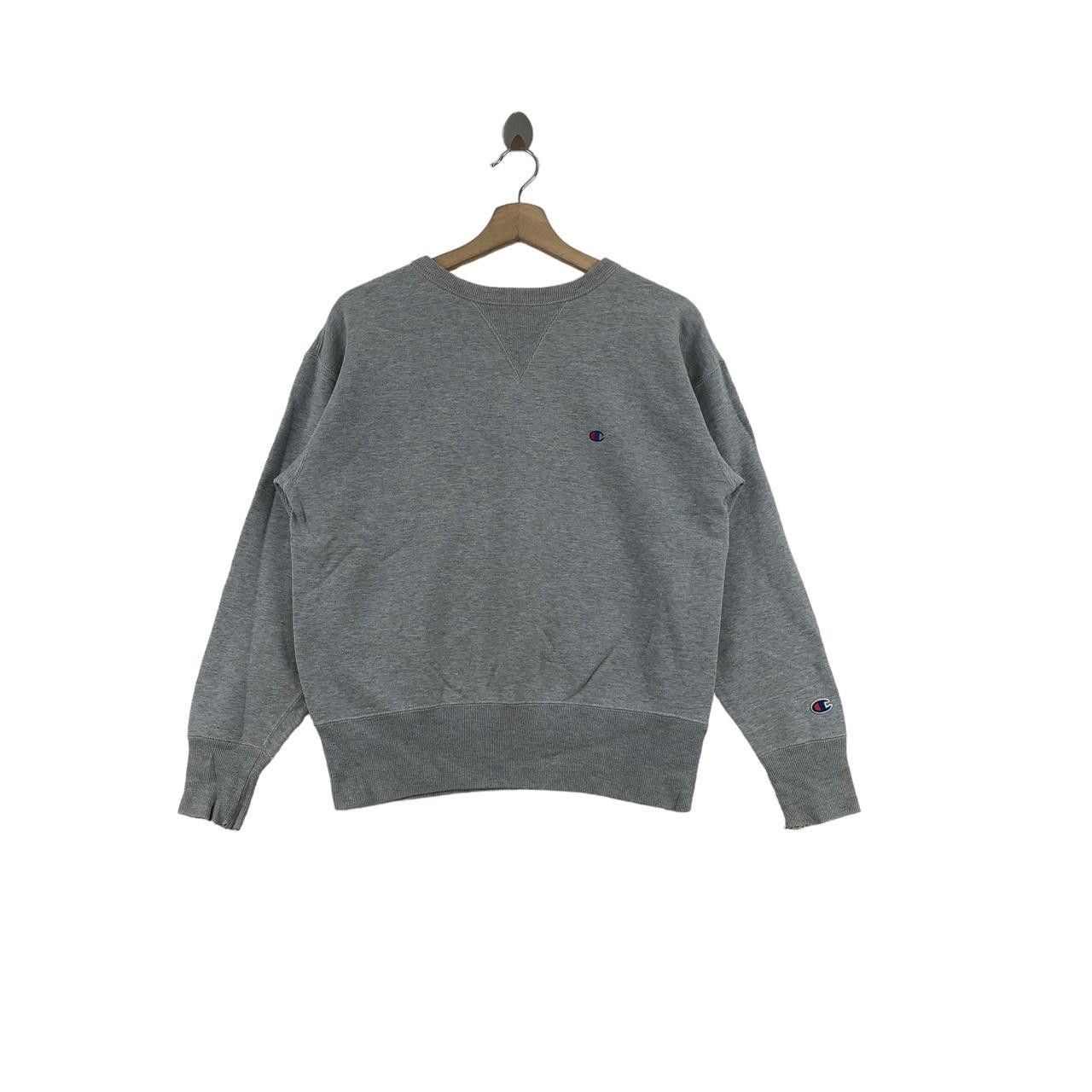 Champion Vintage CHAMPION PRODUCTS USA Small Logo Crewneck Sweatshirt Size S / US 4 / IT 40 - 1 Thumbnail
